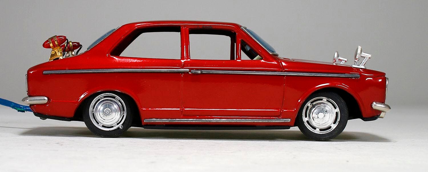 バンダイ ブリキ トヨタ カローラ 1100 リモコンカー 【公式通販】