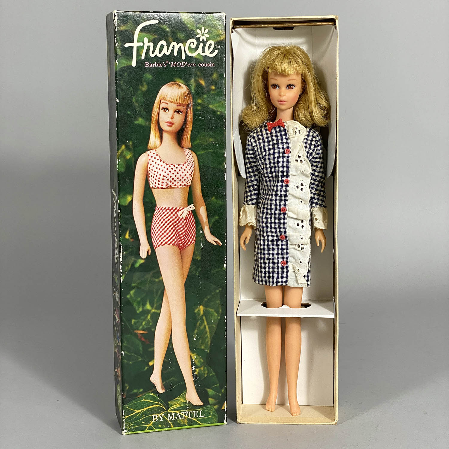 Vintage barbie best sale with eyelashes