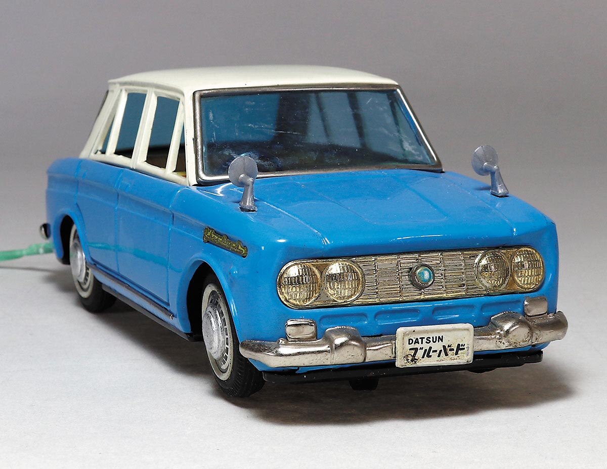当時物 旧バンダイ 日産 ダットサン ブルーバード ハンドルリモコン ブリキ 当時物 旧バンダイ 日産 ダットサン ブルーバード ハンドル