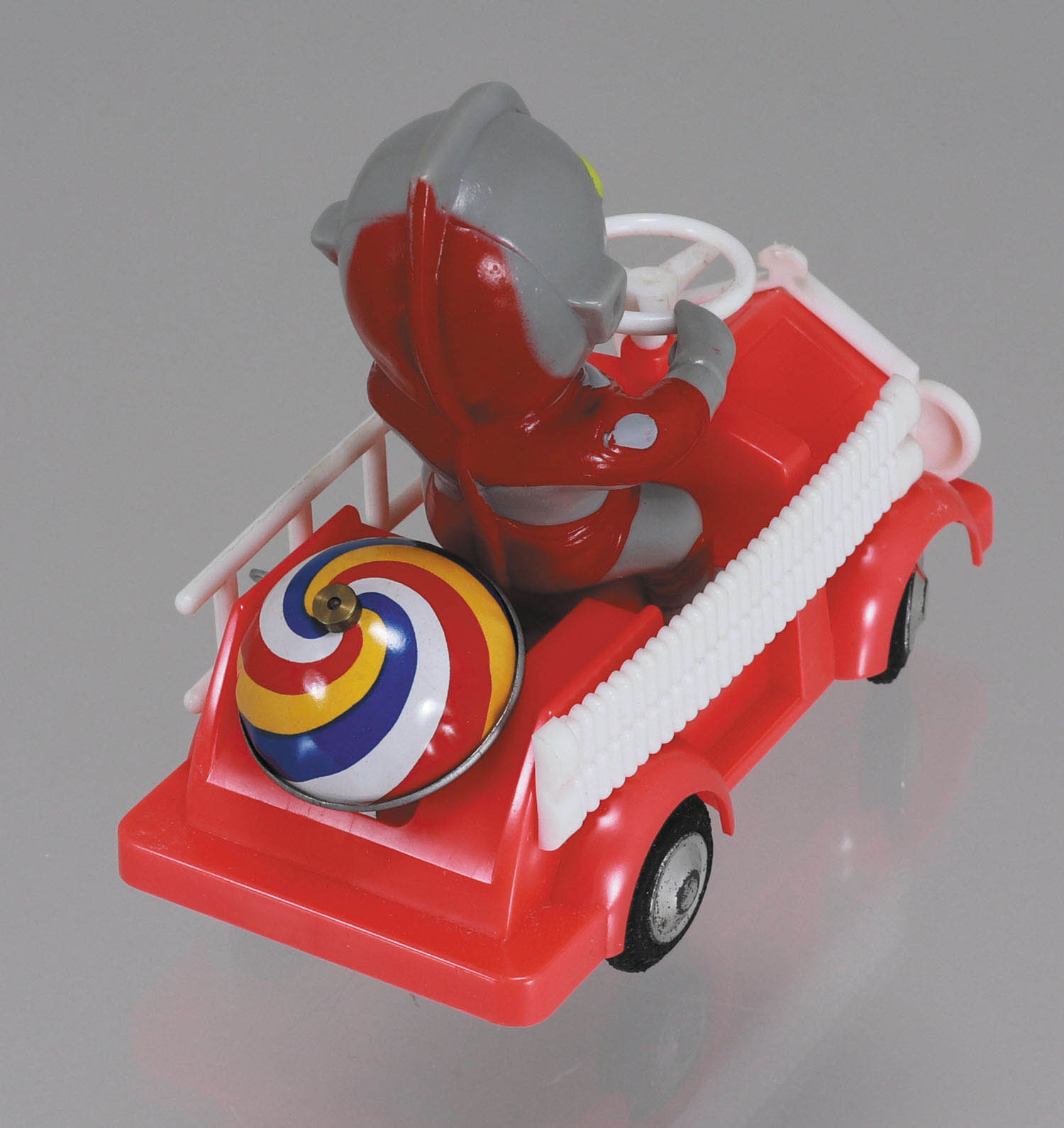 ウルトラマン消防車