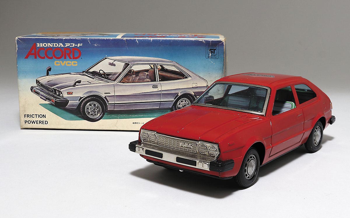 2025年新作アイテムが続々登場 Honda Accord (red) 自動車
