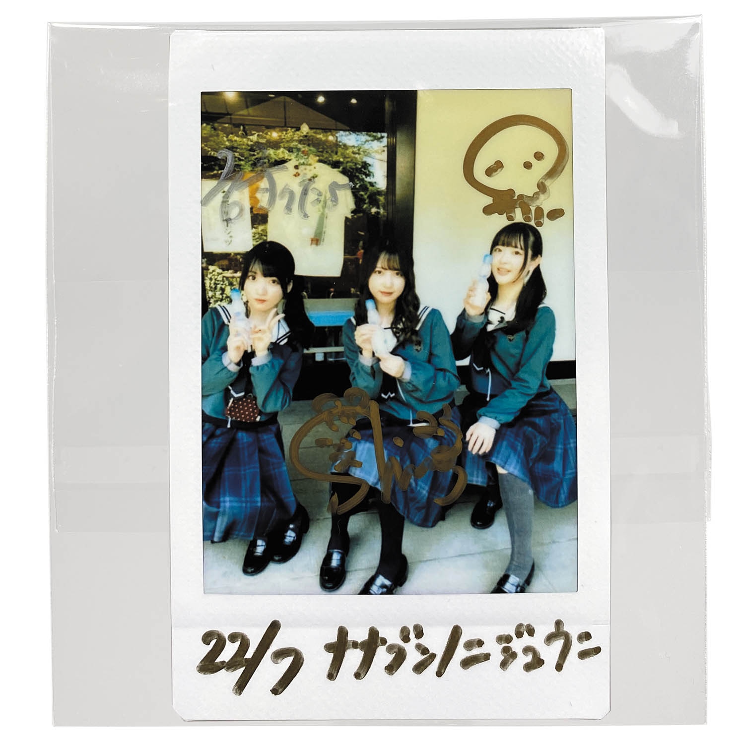 3005] 河瀬詩・白沢かなえ・天城サリー 直筆サイン入りチェキ