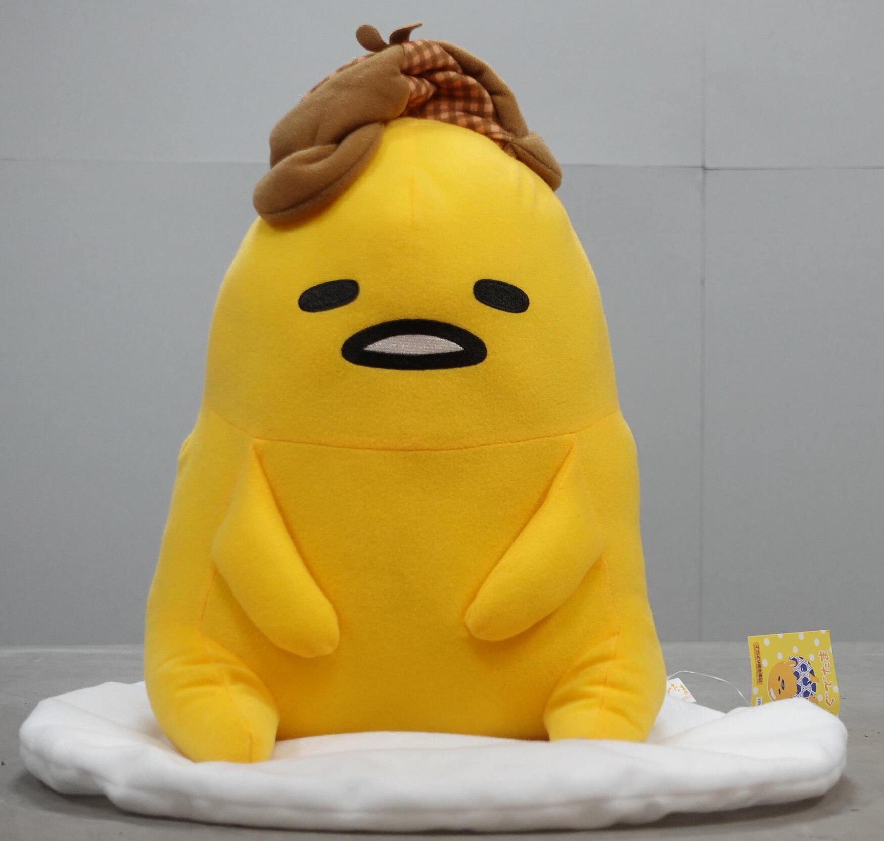 Huge shop gudetama plush