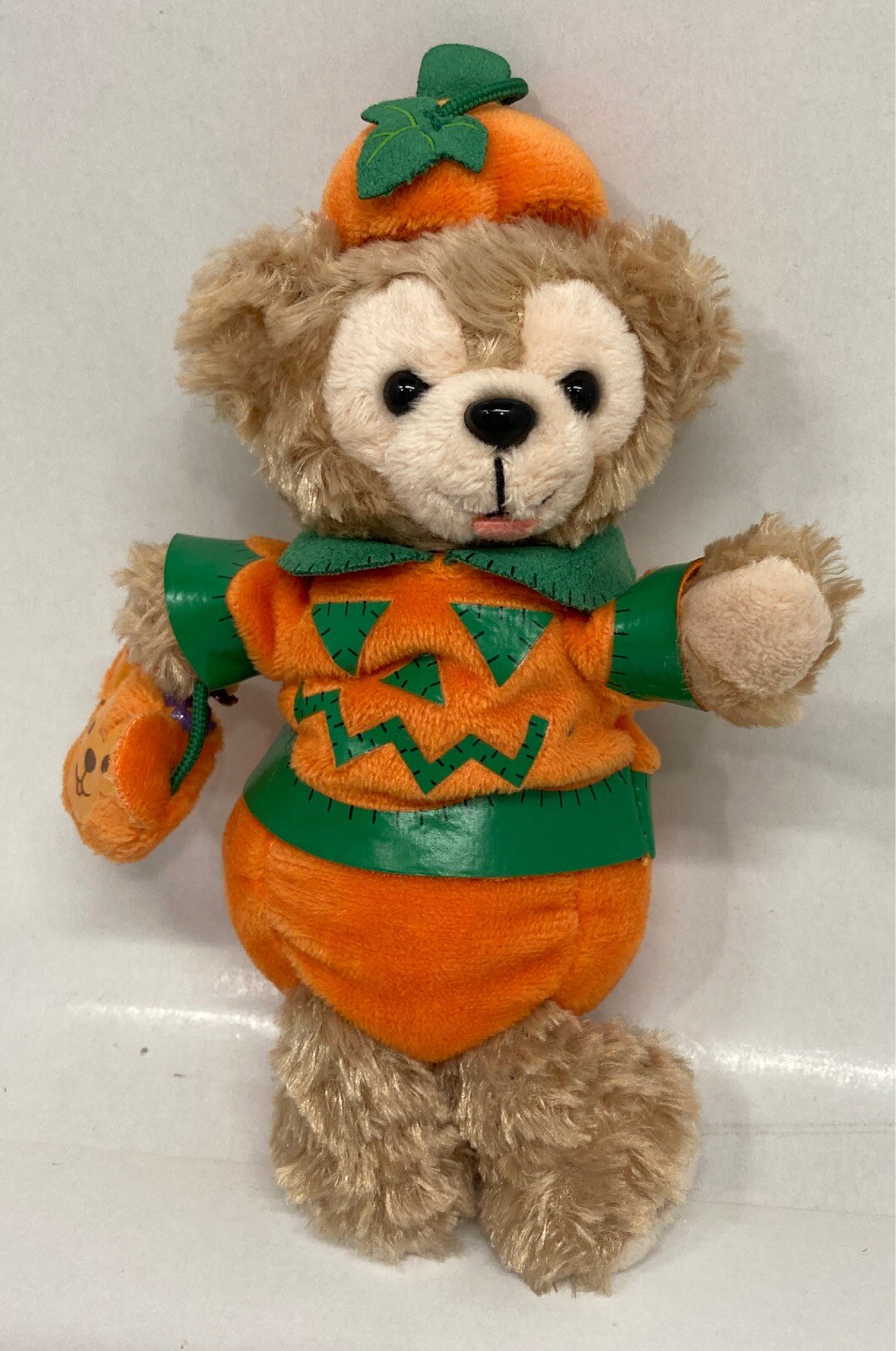 東京ディズニーシー ぬいぐるみバッジ ダッフィー かぼちゃコスチューム オープンマウス ダッフィーのハロウィーン 09 まんだらけ Mandarake