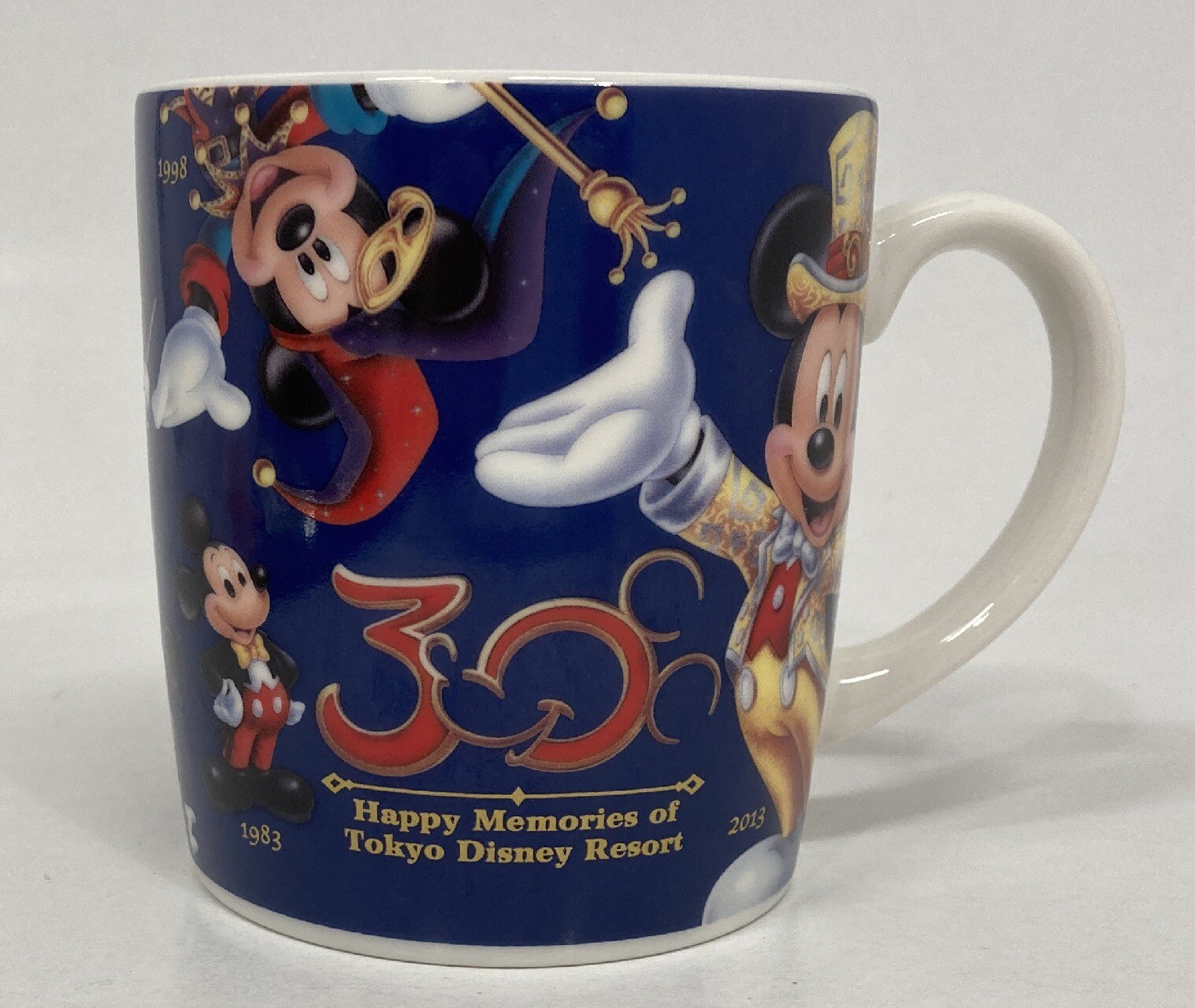 東京ディズニーリゾート マグカップ 歴代ミッキー Tdr30周年 Happy Memories Of Tokyo Disney Resort 30周年 まんだらけ Mandarake