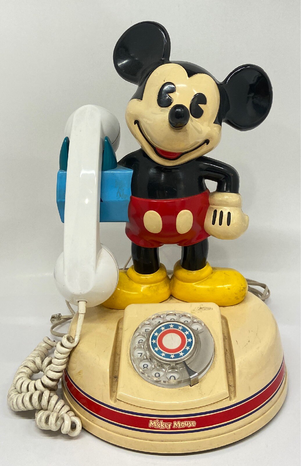 ミッキーマウスのダイヤル式電話機！