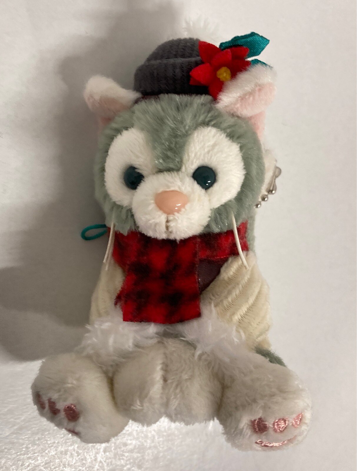 東京ディズニーシー ぬいぐるみストラップ ジェラトーニ 白ニット 赤マフラー Duffy S Christmas Very Merry Snowtime 15 まんだらけ Mandarake