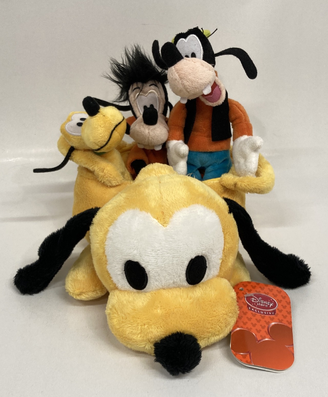 ディズニーストア プラッシュ プルート グフィー マックス Pluto Set まんだらけ Mandarake