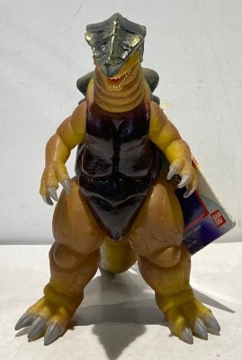 Bandai Ultra Hero and Kaiju Series Ultraman Cosmos Edition Golmede β