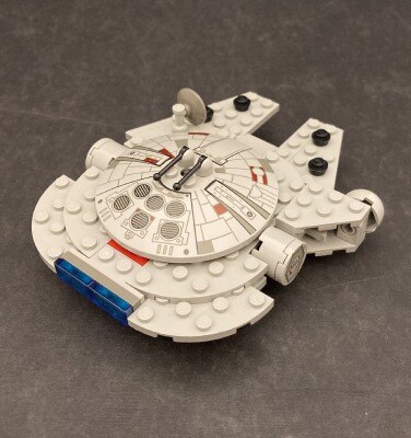 LEGO 4488 Star Wars Millennium Falcon