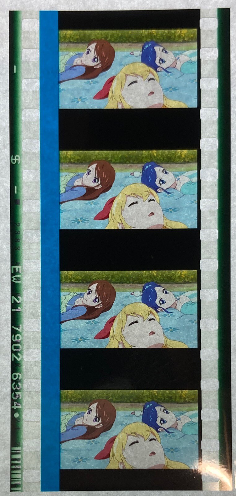 サンライズ 劇場版アイカツプラネット!/アイカツ!未来へのSTARWAY 1週目 来場者特典フィルム(Soleil/紫吹蘭、星宮いちご、霧矢あおい/エンジョイ♪オフタイム)  | ありある | まんだらけ MANDARAKE