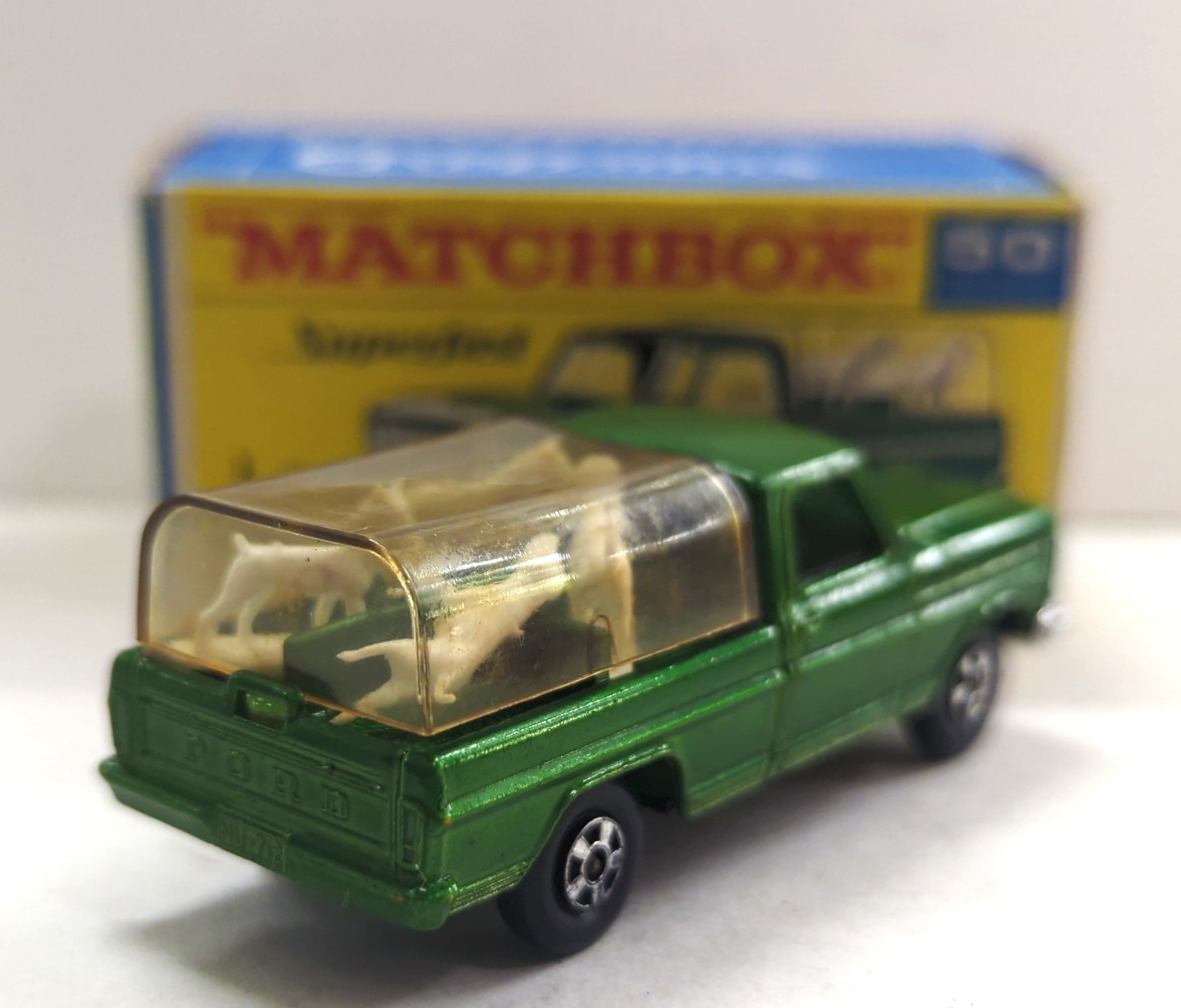 LESNEY MATCHBOX/Regular Series MADE IN ENGLAND Kennel Truck(2nd