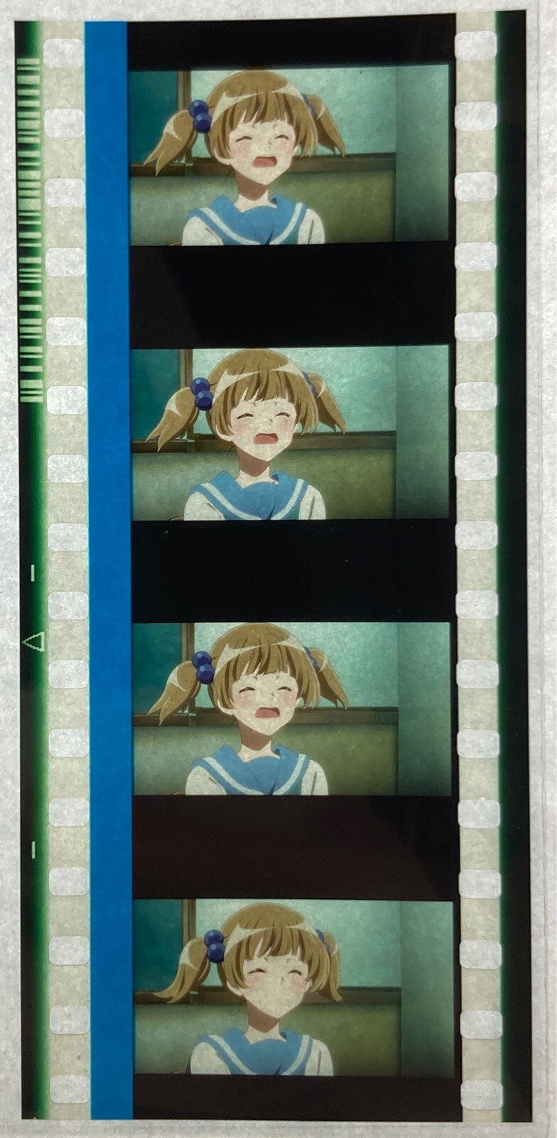 京都アニメーション 劇場版響け♪ユーフォニアム ~誓いのフィナーレ~ 来場者特典フィルム(鈴木さつき) | ありある | まんだらけ MANDARAKE