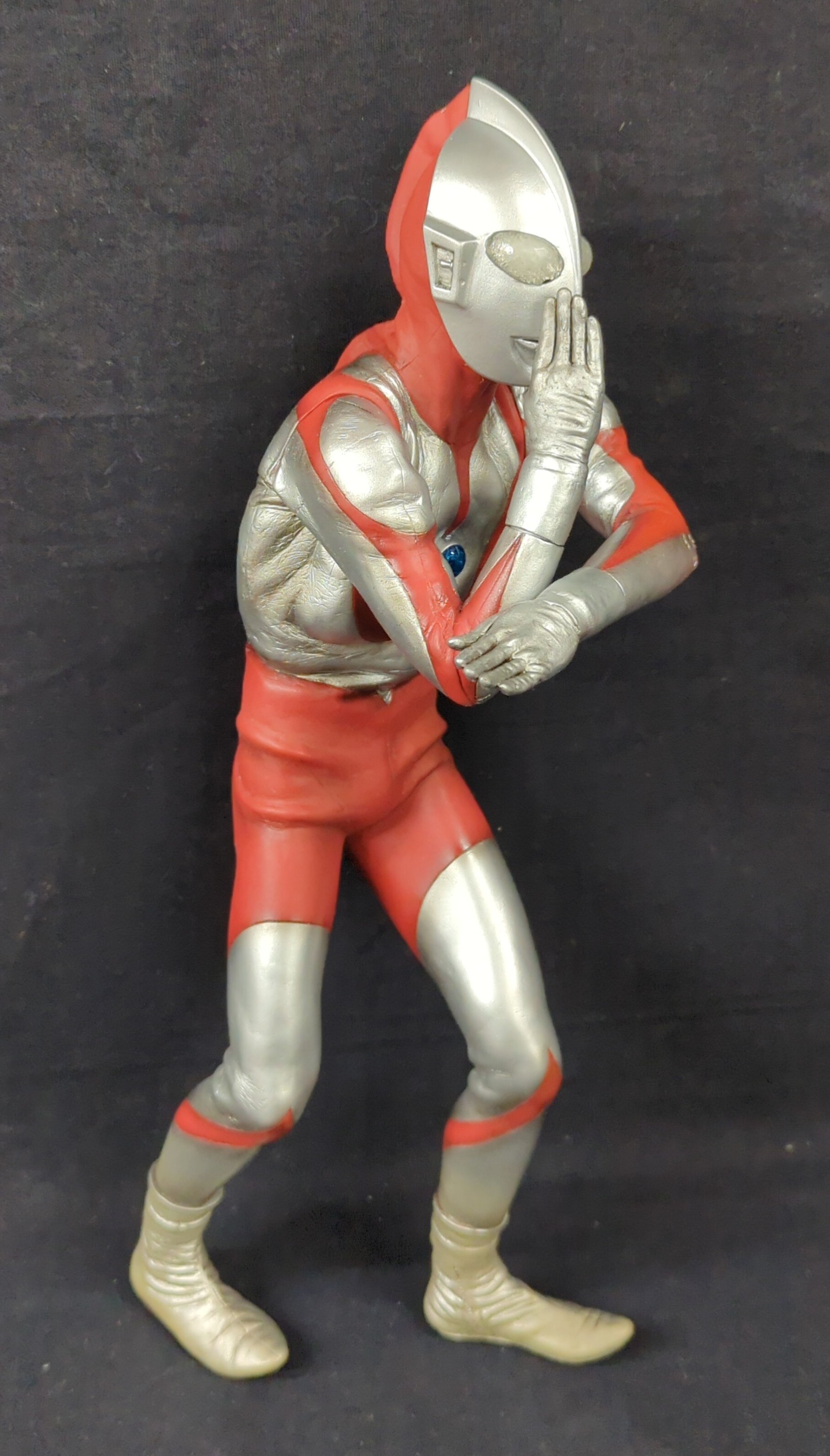 CCP 1/6特撮シリーズ ウルトラマン(Cタイプ・スペシウムver)発光