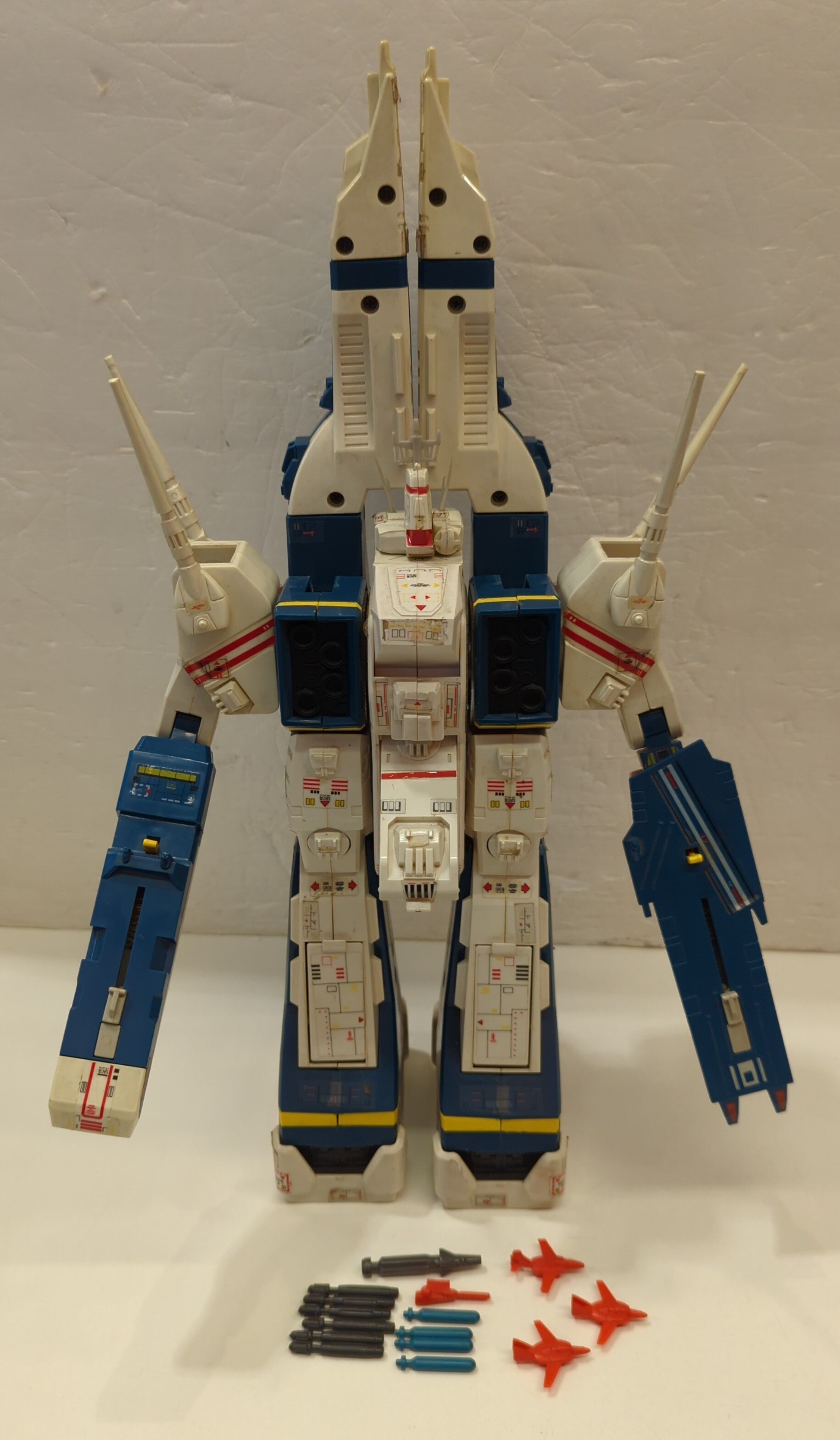 タカトク 1/3000 SDF-1マクロス強攻型 | ありある | まんだらけ
