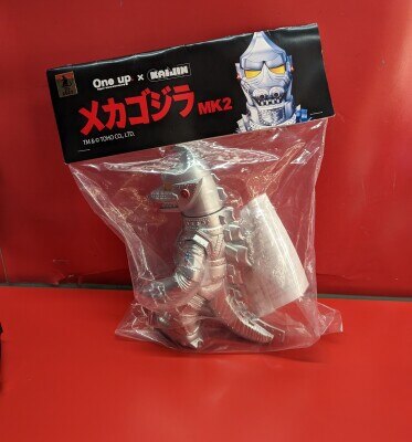 新作ウエア 銀包み MK2 メカゴジラ up/KAIJIN One WF2022冬 ありある | 一般