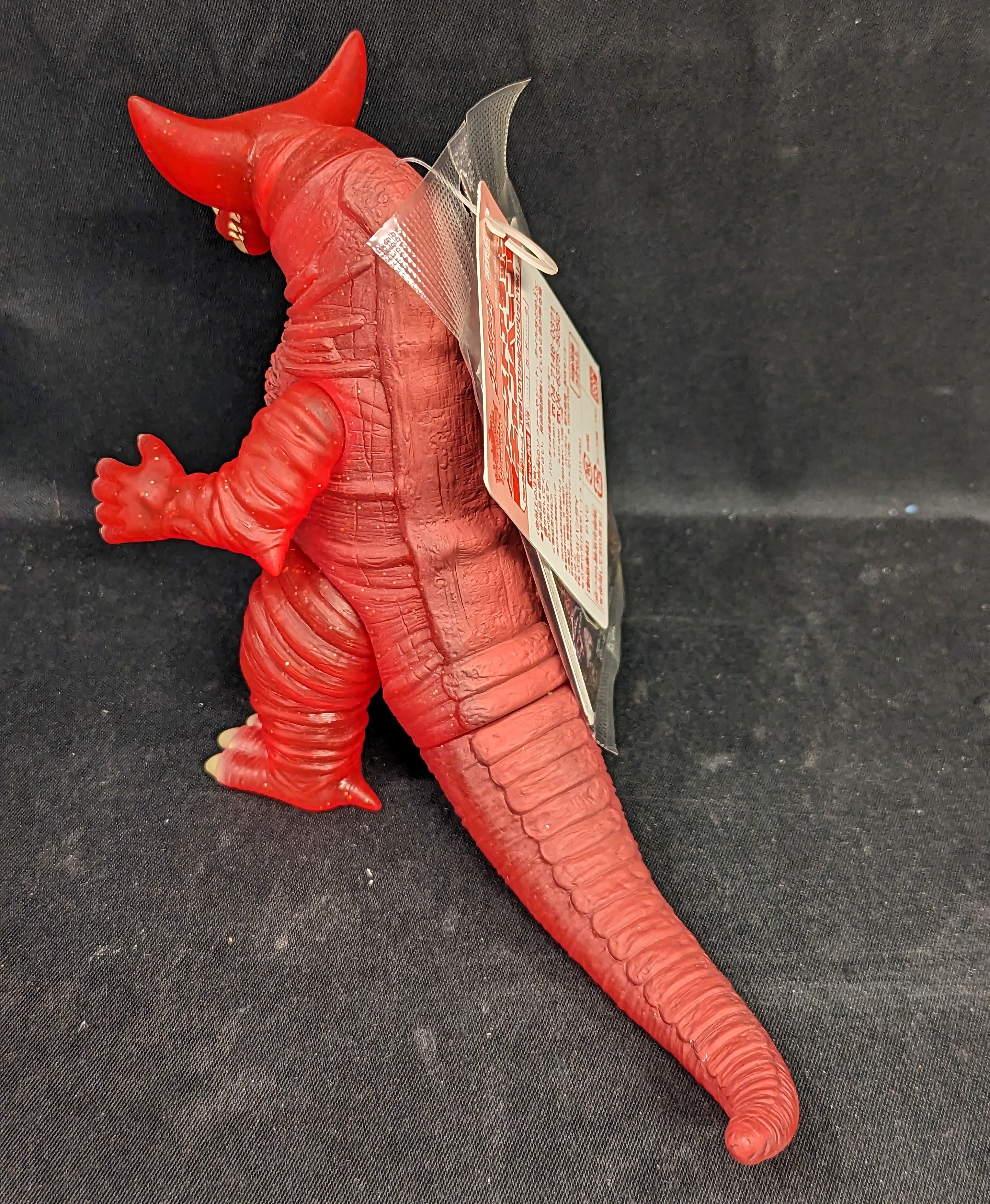 c22 ソフビ ウルトラ怪獣 ゴモラ スペシャルクリアレッド - メルカリ