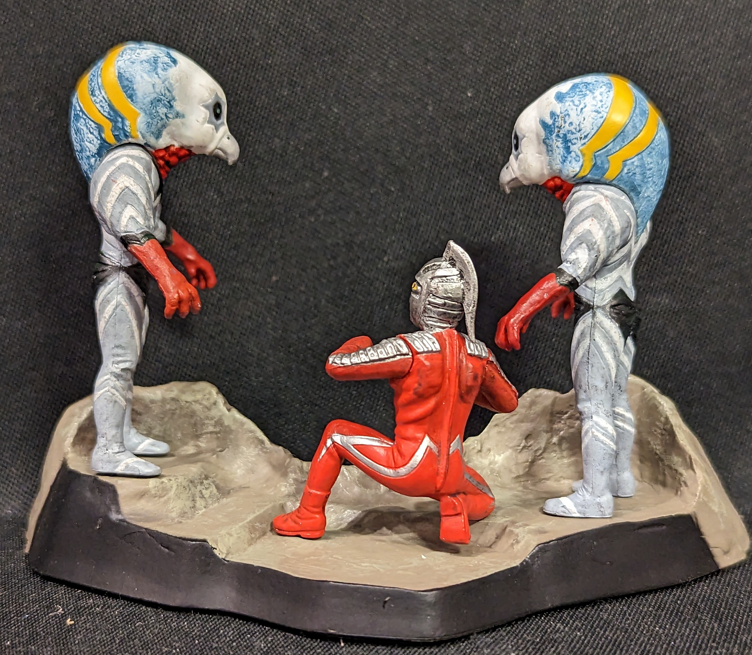 送料無料 お ◇バンダイ ～ウルトラセブン編2 ウルトラ怪獣名鑑 食玩 ウルトラマン