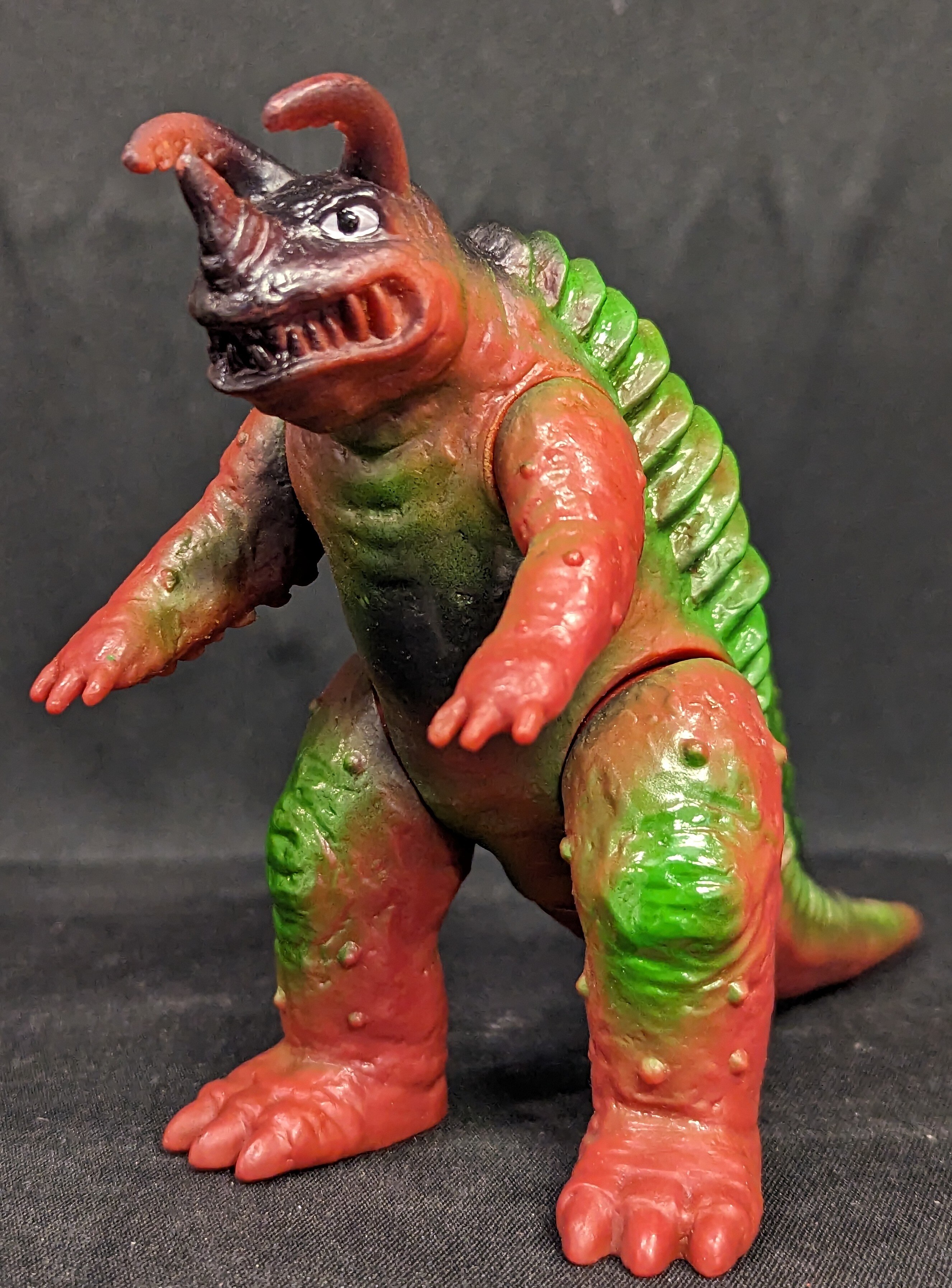 バンダイ ウルトラ怪獣シリーズ ネロンガ 赤茶成型 緑塗装 | ありある | まんだらけ MANDARAKE