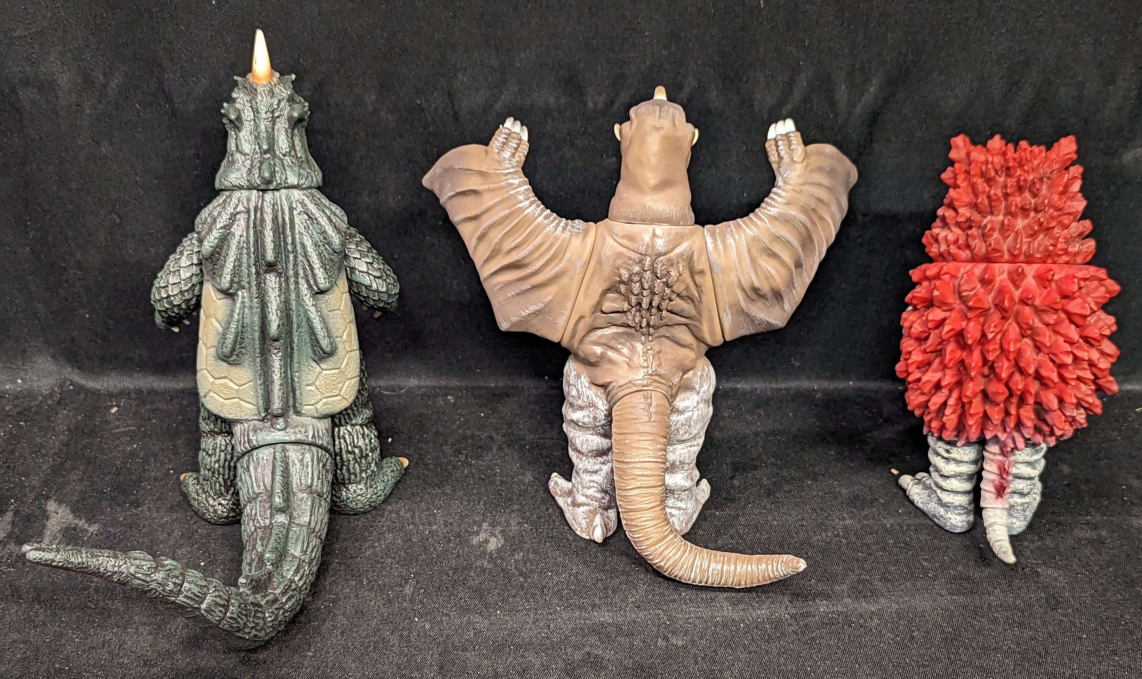 バンダイ ウルトラ怪獣シリーズプレミアム/総天然色ウルトラQ ガラモン&ペギラ&ゴメス 総天然色 2011 | ありある | まんだらけ  MANDARAKE