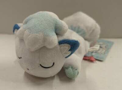 ポケモンセンター　くったりぬいぐるみ　ロコン　おねむり 倒れる