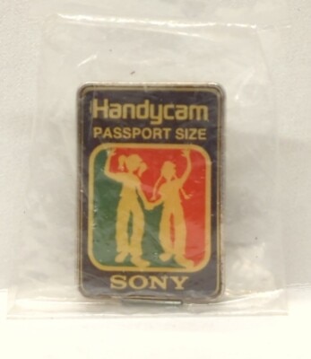 ソニー バッジ Handycam PASSPORT SIZE/パフィー