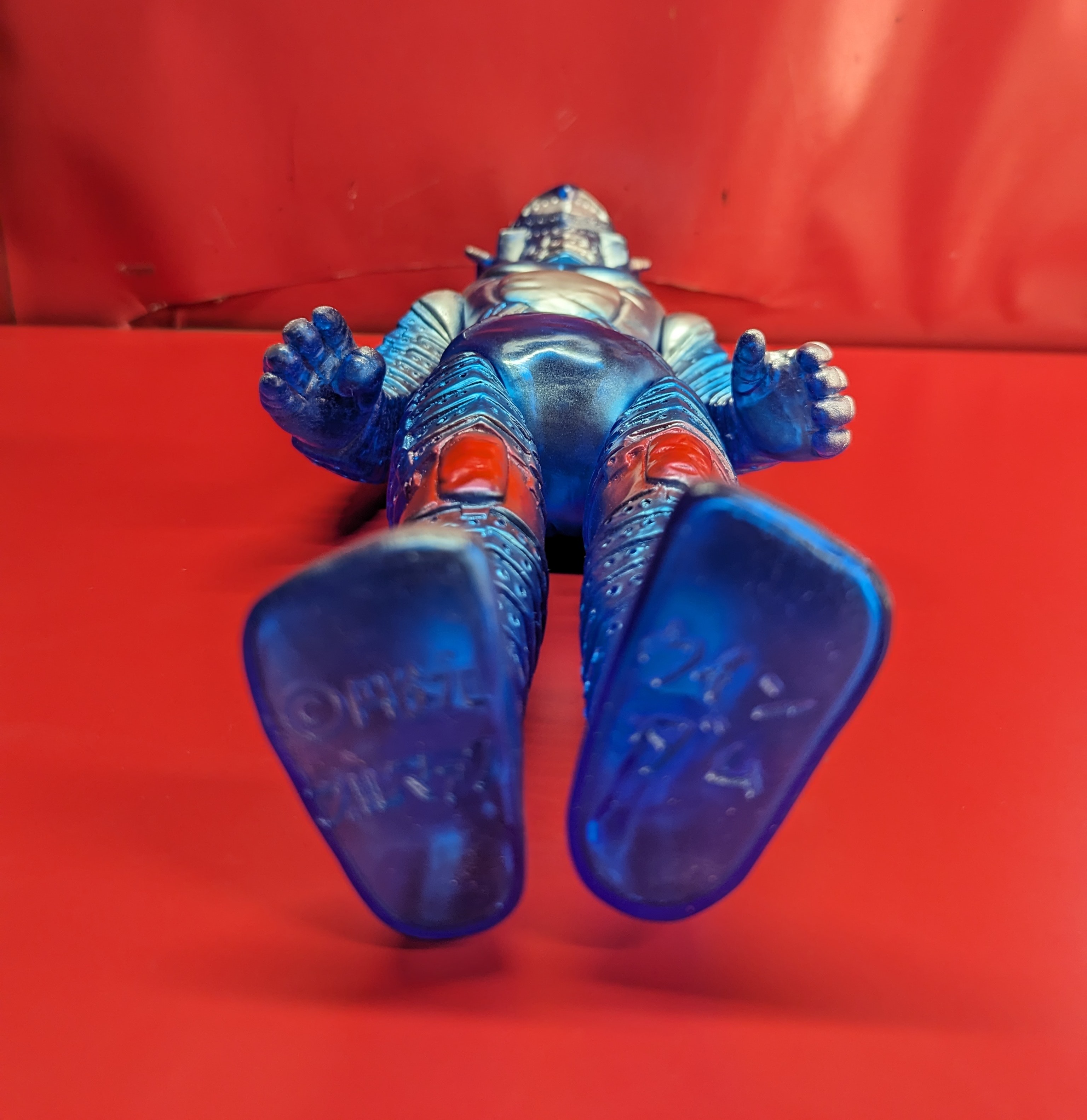 ブルマァク 新・復刻版怪獣シリーズ/ウルトラセブン ウルトラセブン 特大ウインダム ブルークリア成型 銀赤塗装 | ありある | まんだらけ  MANDARAKE
