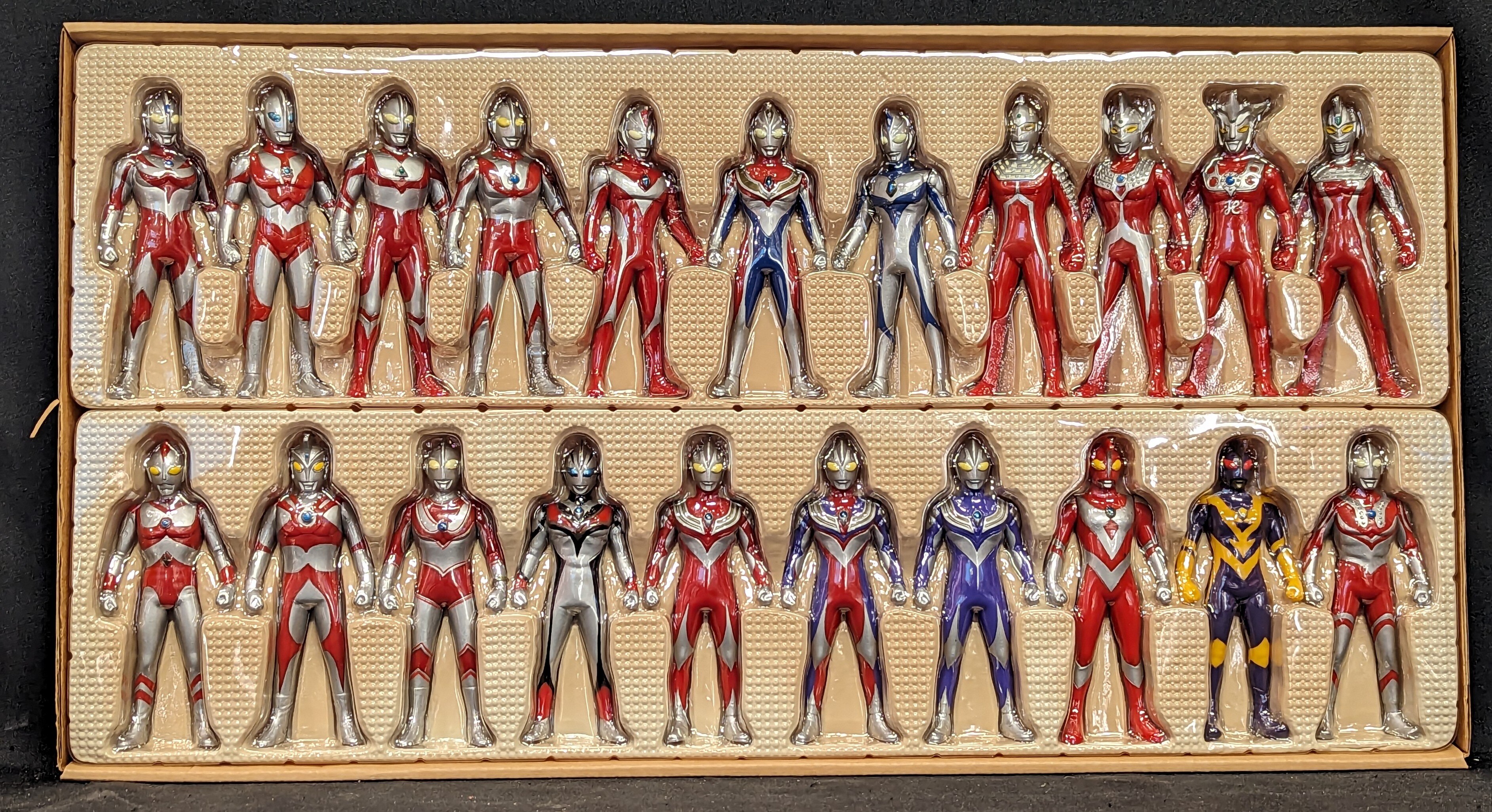 Amazon.co.jp: ウルトラヒーローコレクションBOX 3 : おもちゃ
