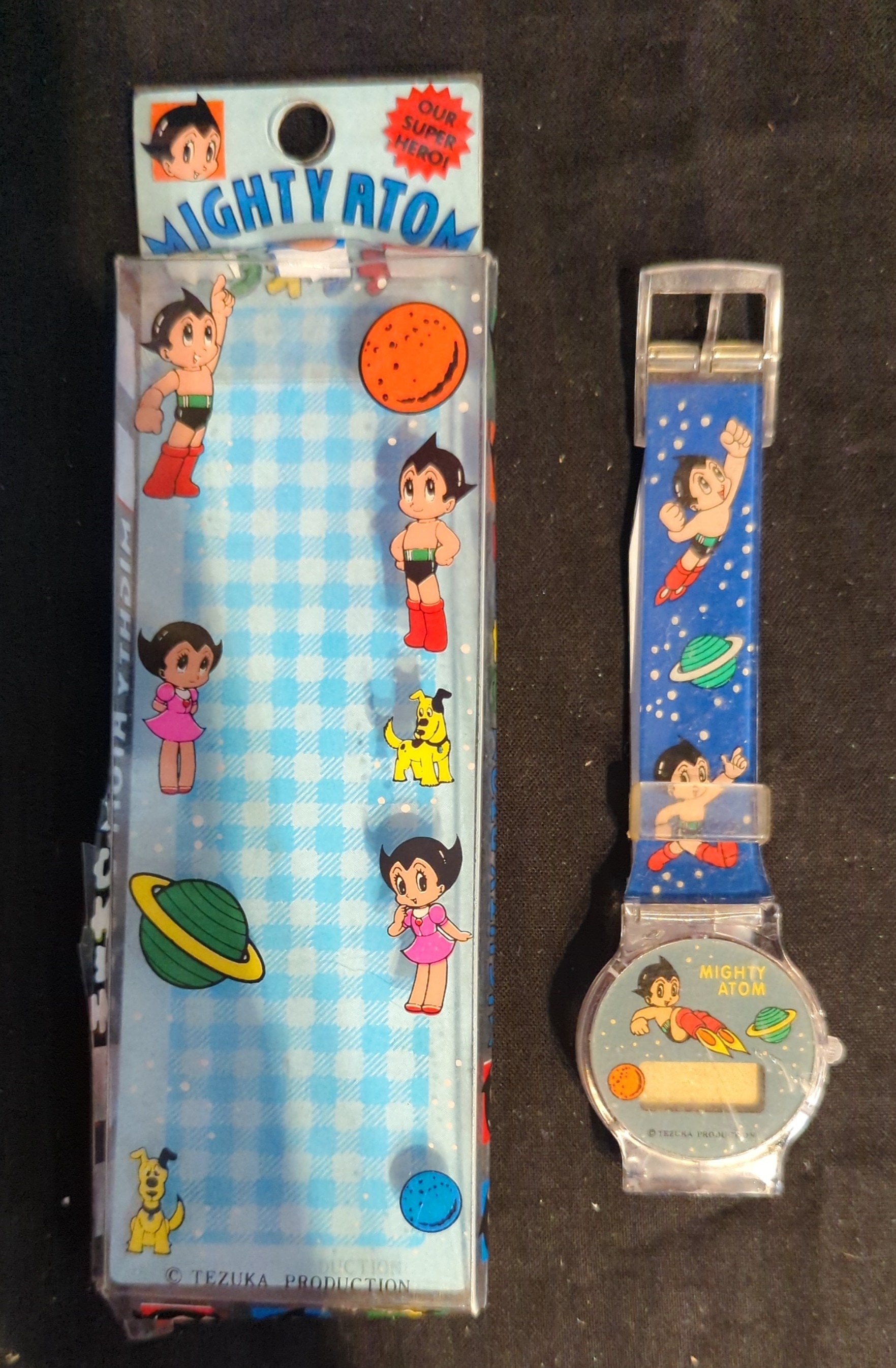 Boy watch online shopping outlet