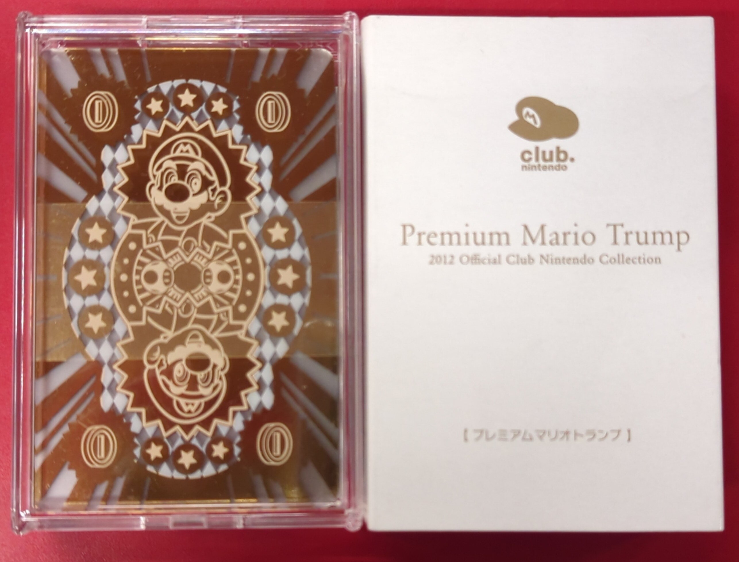 Club Nintendo Premium Mario Trump Playing Cards 2012 gold &