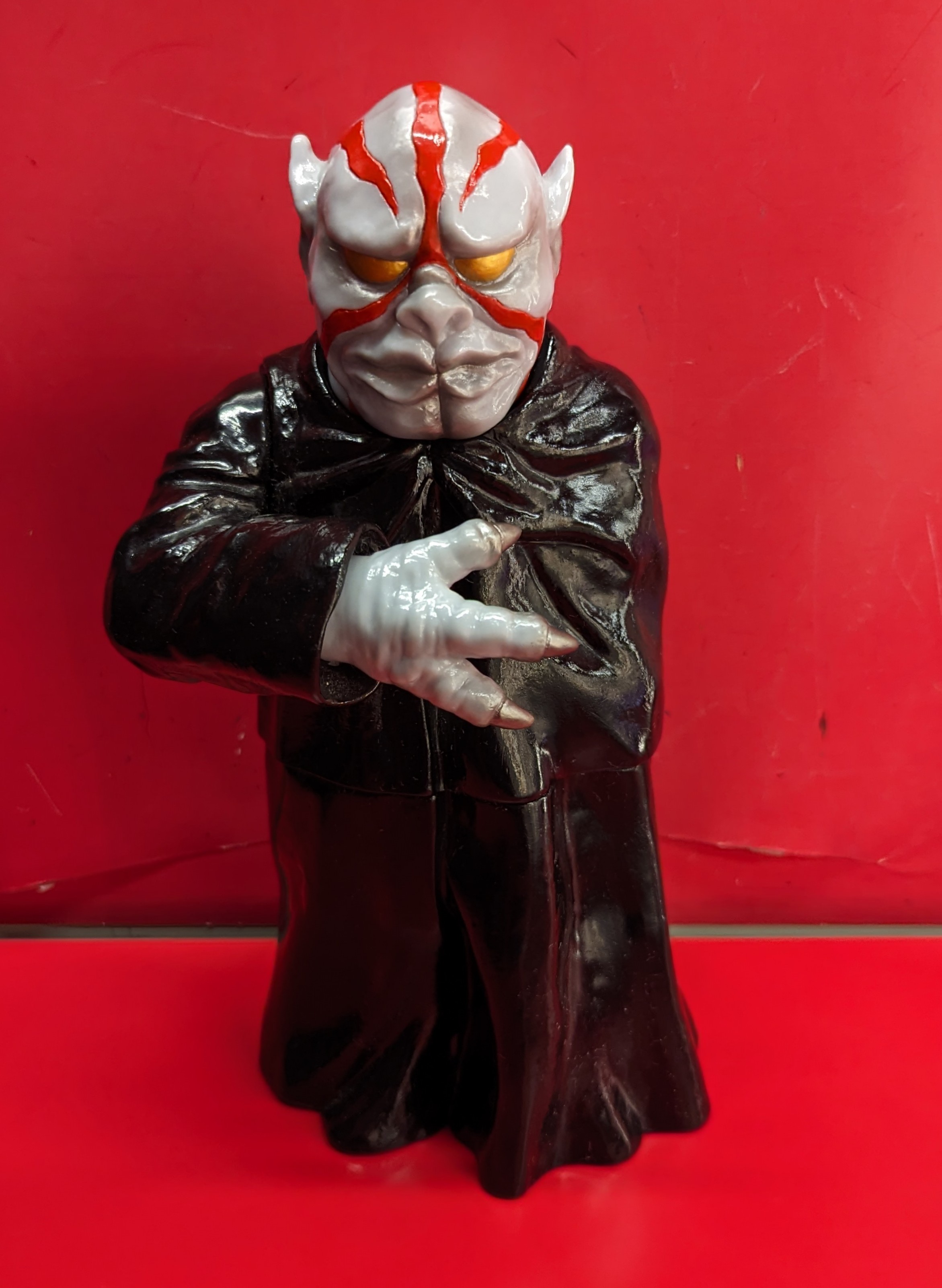メディコム・トイ 東映レトロソフビコレクション イナズマン 帝王バンバ | ありある | まんだらけ MANDARAKE