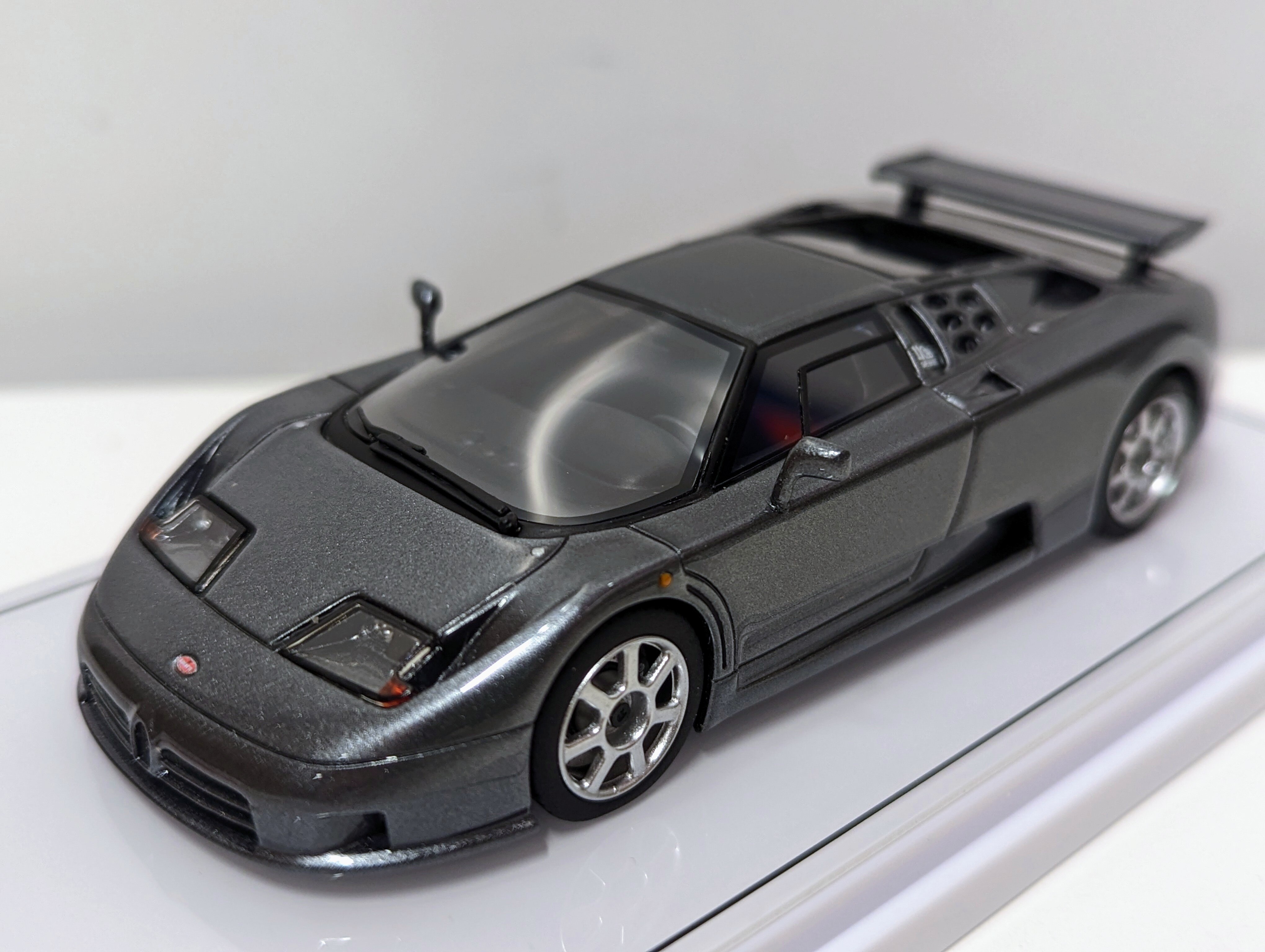 TSM 1/43 ブガッティ EB110 スーパースポーツ Grigio Scuro (グレー