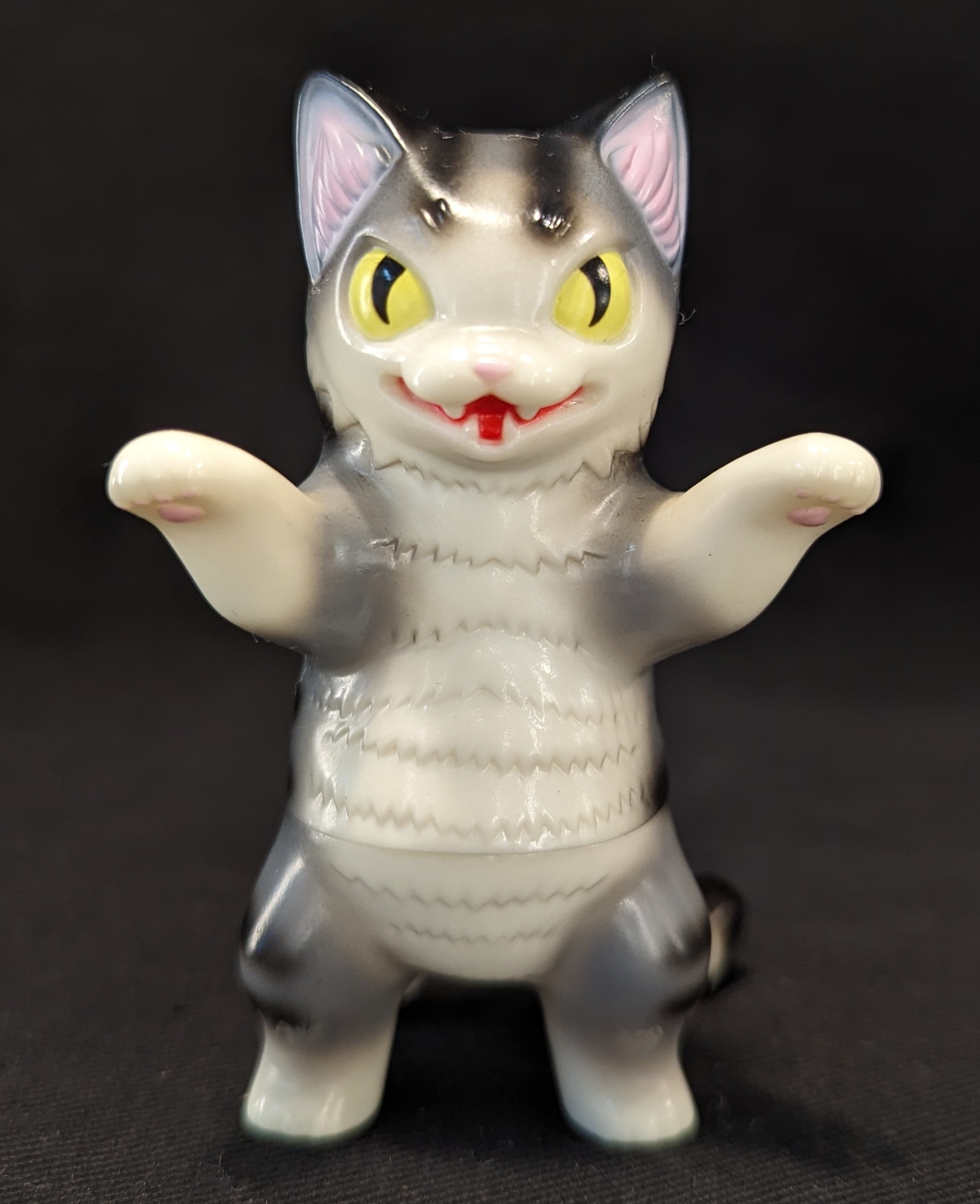 5月2日（木）発売予定 ボスネゴラ 黒猫 ネゴラ 赤招き猫 長毛ネゴラ パステル三毛 詳細はkonatsuya.brog.fc2.comで  ご覧頂けます。 日本の小夏屋の商品の取り扱い店舗は以下になります 梅田ロフト キデイランド原宿店 栄ロフト ジャングル大阪日本橋店 ジャングル秋葉原2  