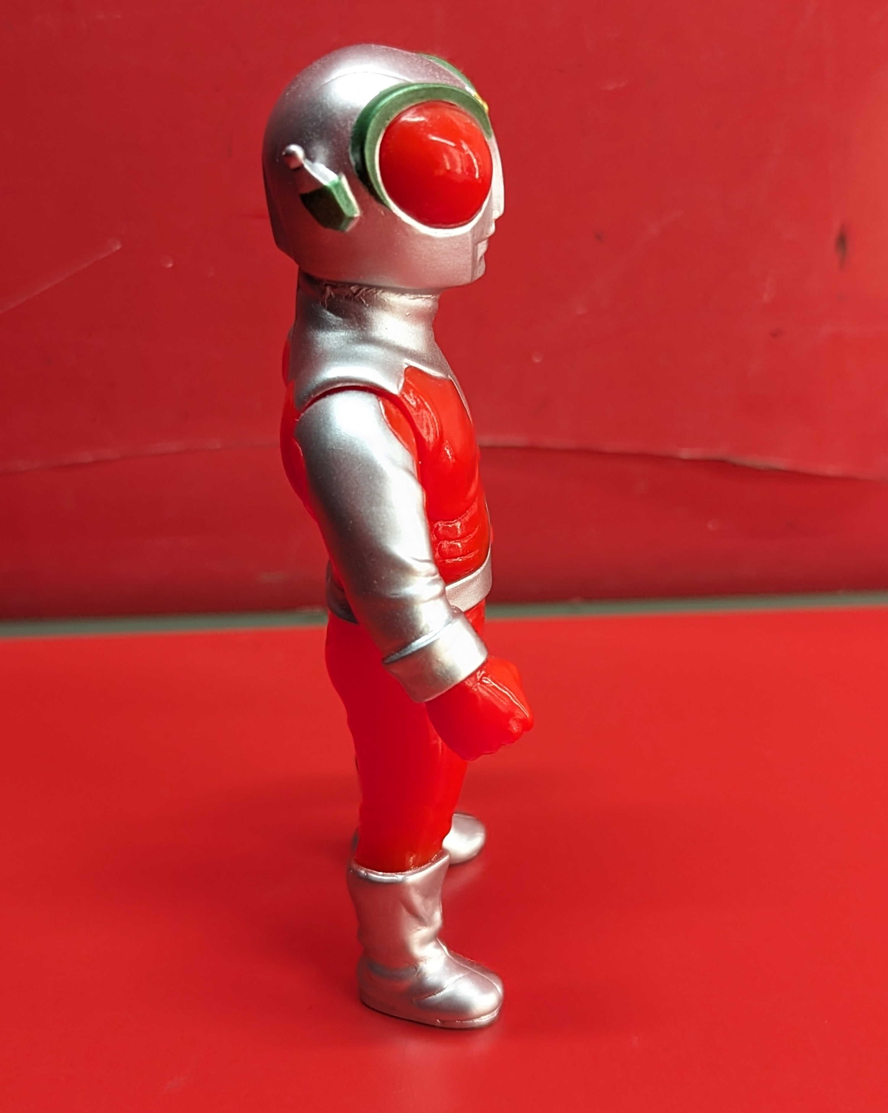 MAXTOY ミニソフビ怪獣倉庫シリーズ ファイヤーマン 赤成型/銀