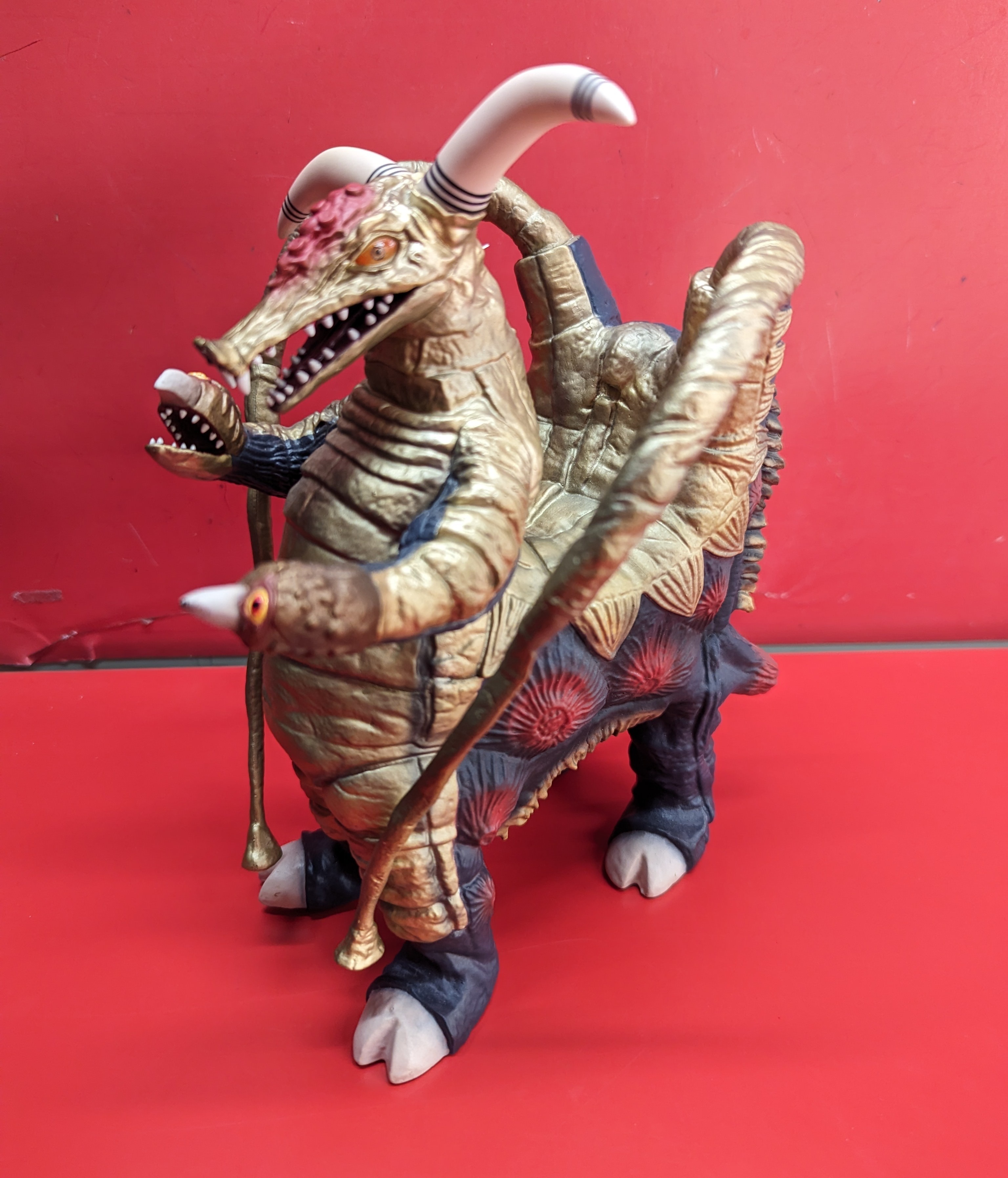 新品未開封〉エクスプラス ウルトラ大怪獣シリーズ5000EX 超獣