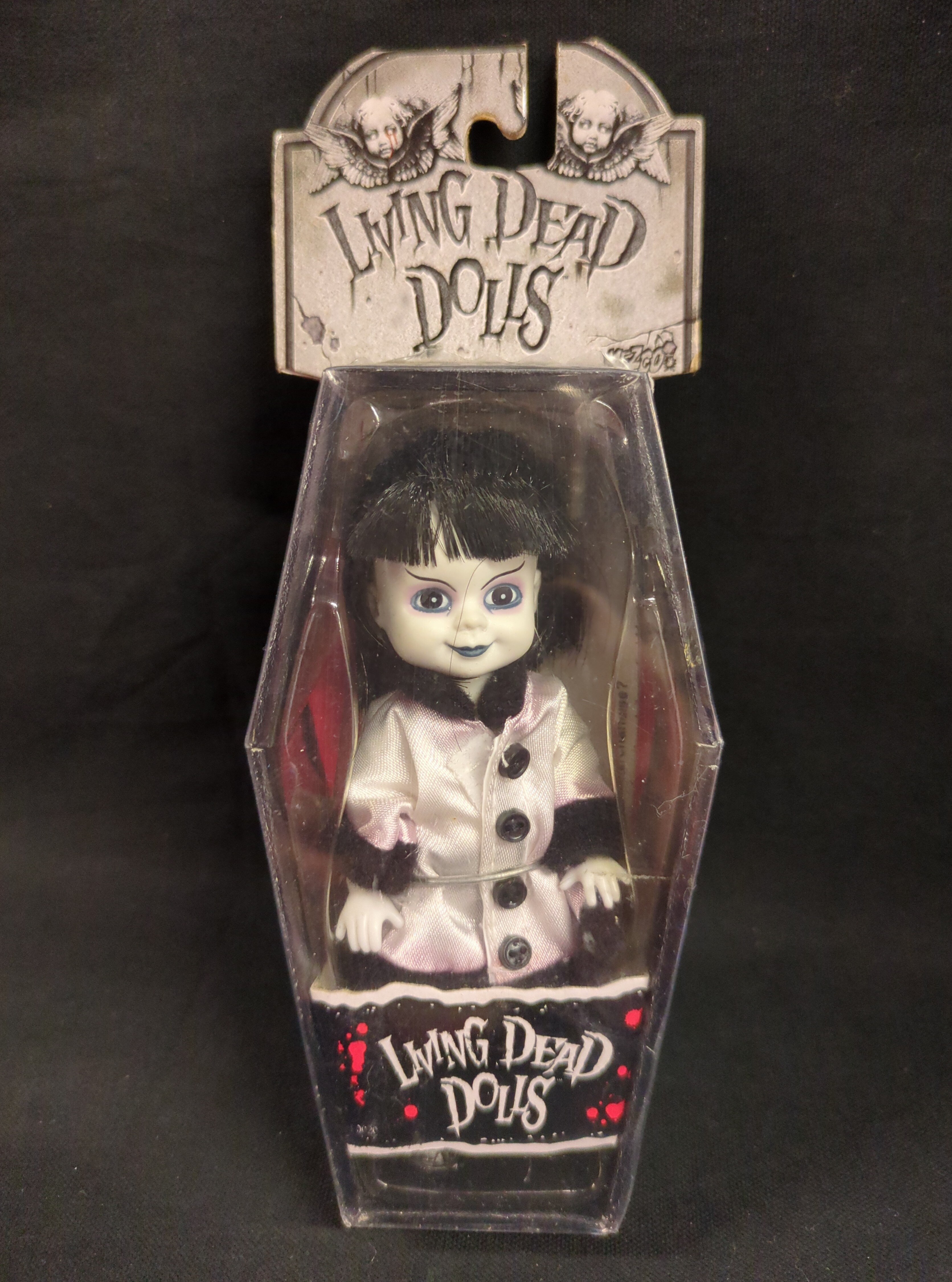Living dead dolls lottie outlet