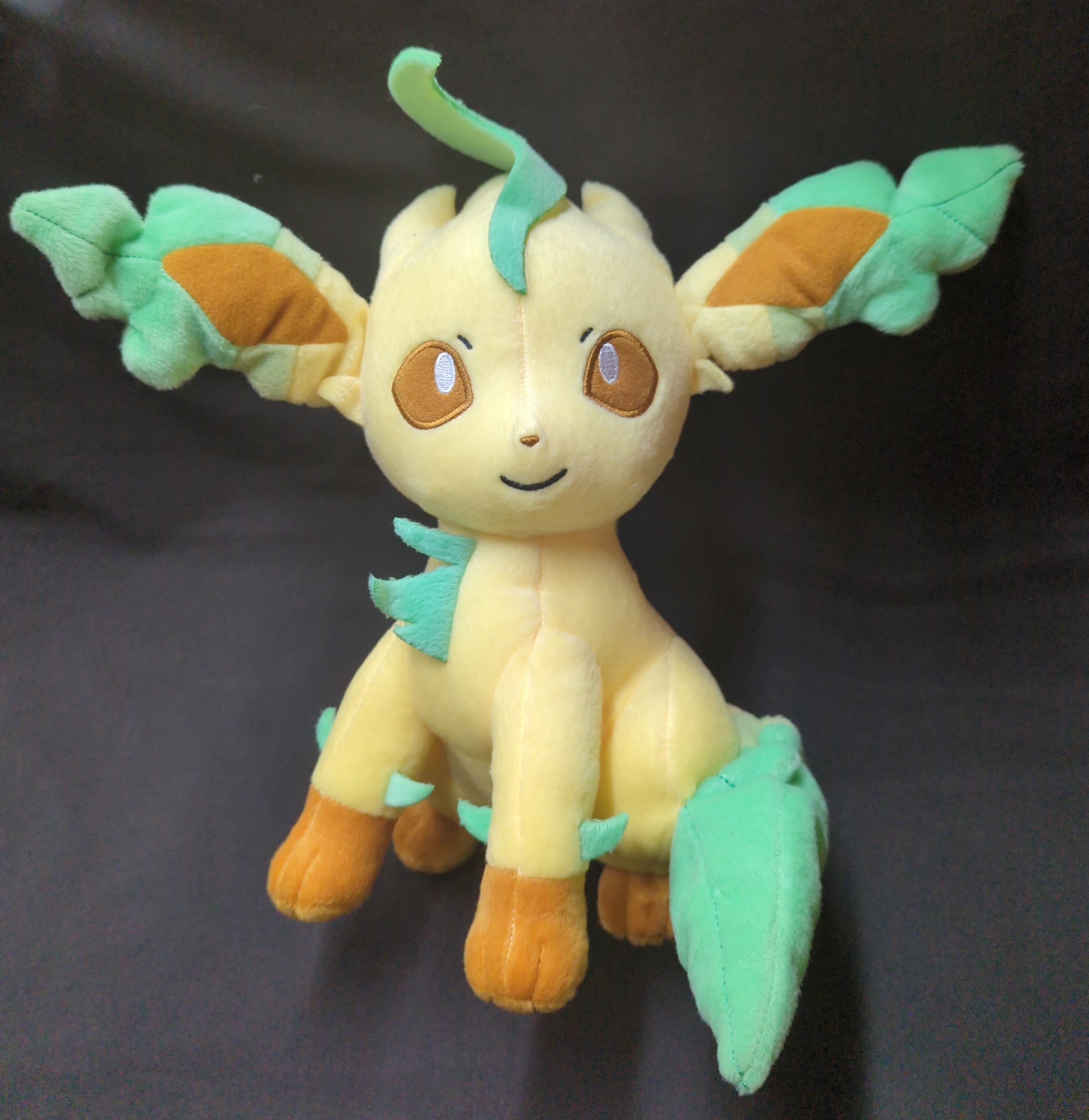 Life size leafeon plush outlet