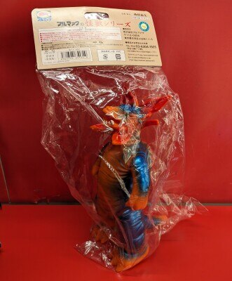 ブルマァク 復刻怪獣シリーズ ウルトラマン ガボラ オレンジ/青