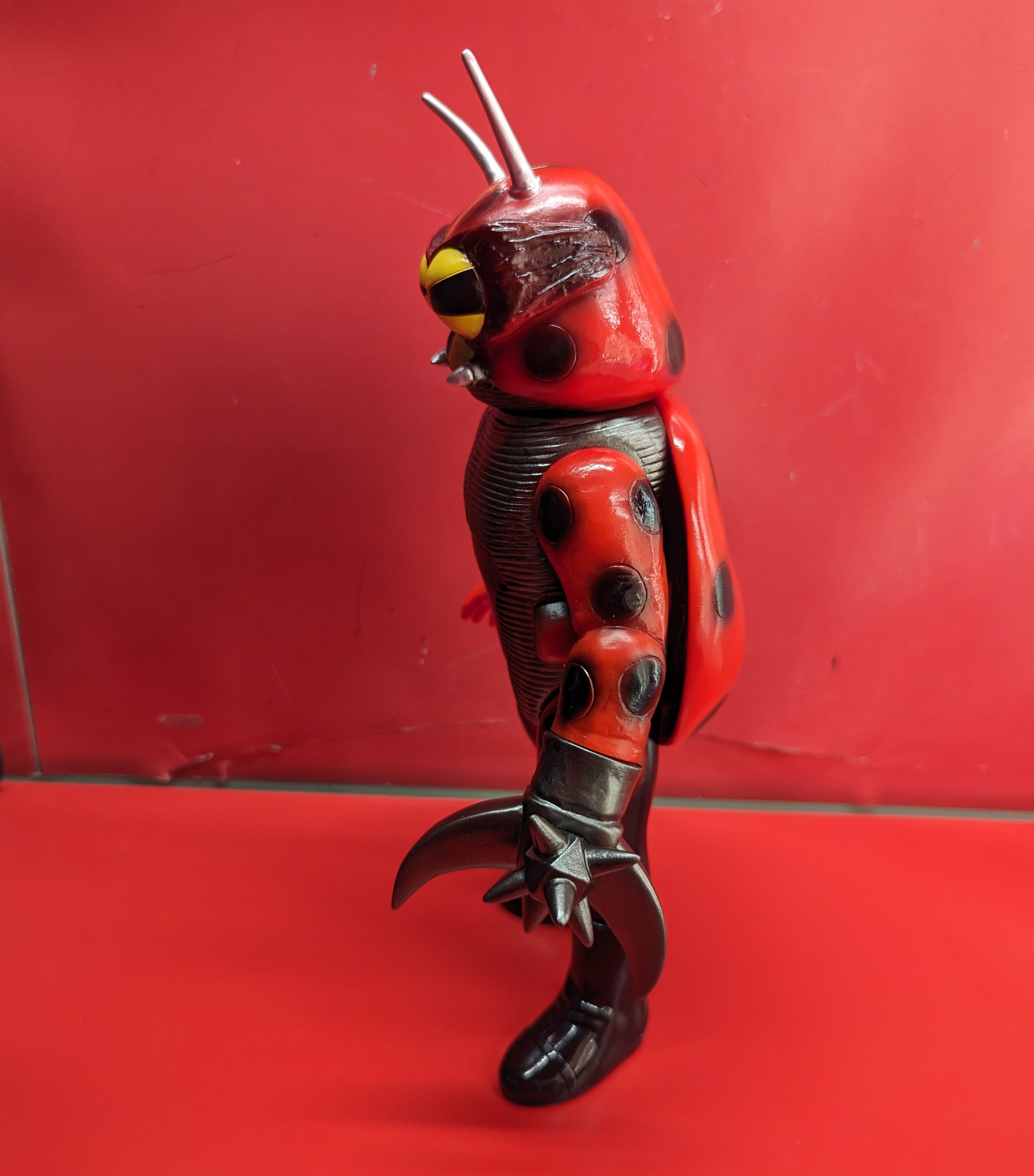 メディコム・トイ 東映レトロソフビコレクション 仮面ライダーV3 クサリガマテントウ | ありある | まんだらけ MANDARAKE