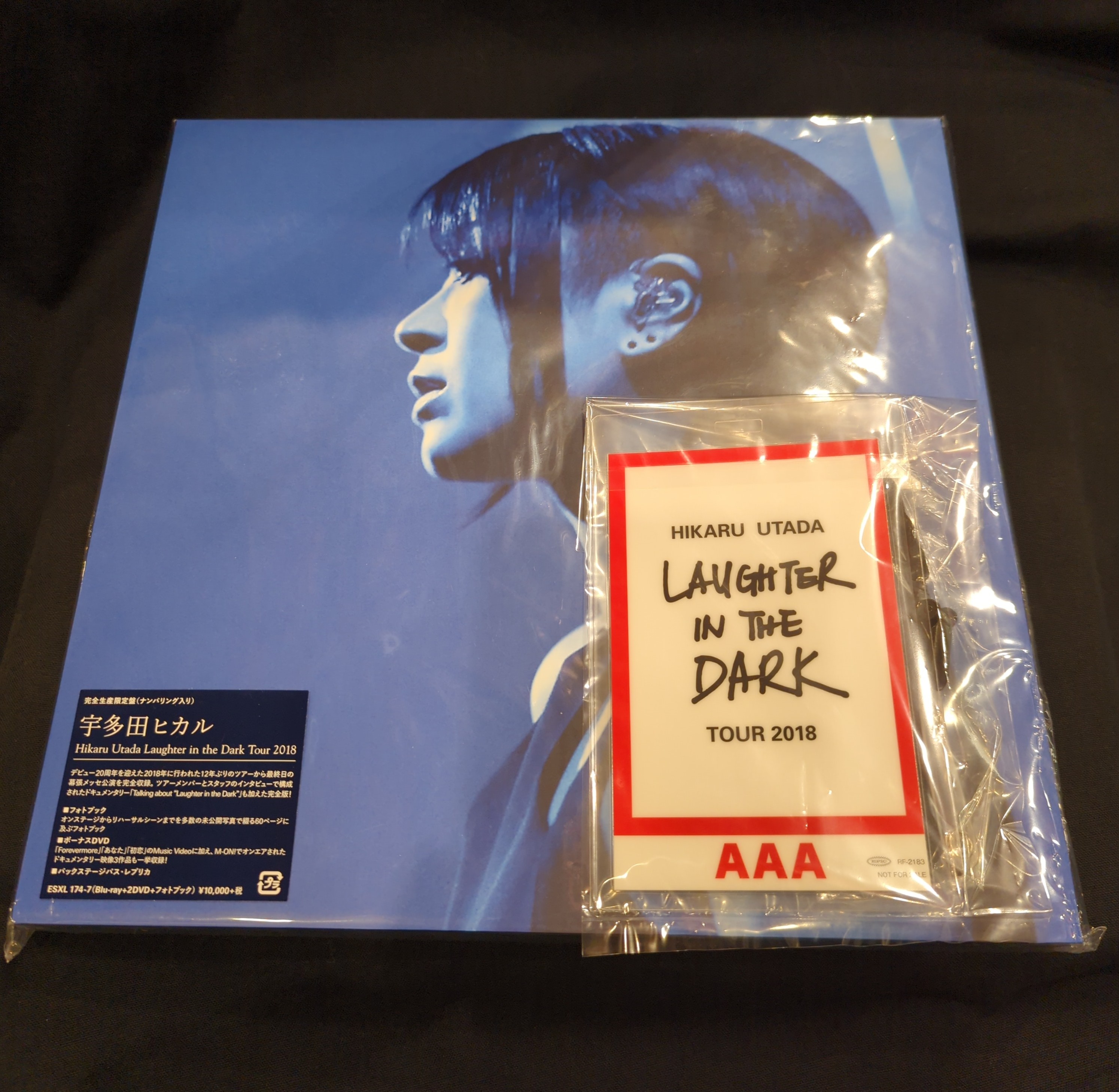 Amazon.co.jp: 【メーカー特典あり】Hikaru Utada Laughter in