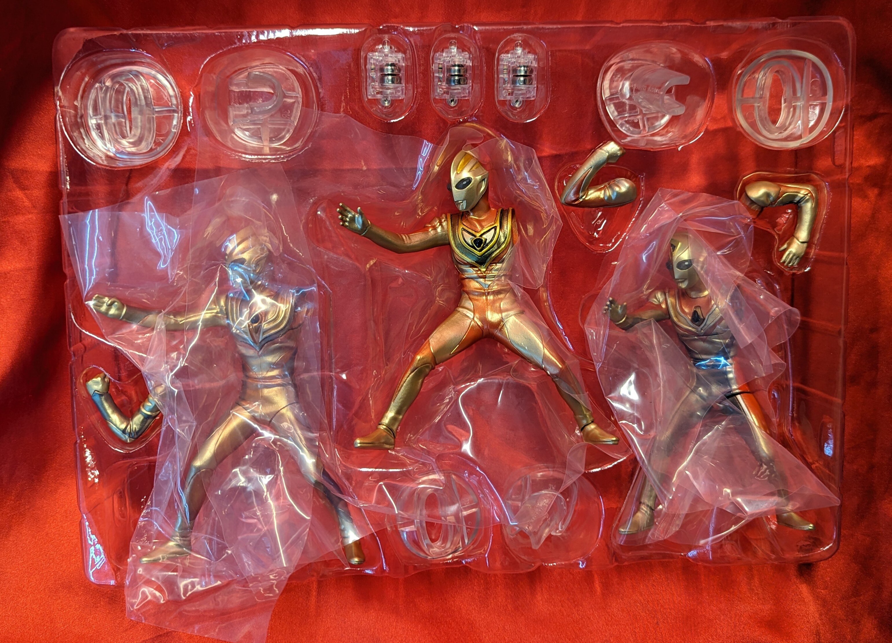 バンダイ アルティメットルミナスプレミアム ウルトラマン ガンマイリュージョンセット | まんだらけ Mandarake