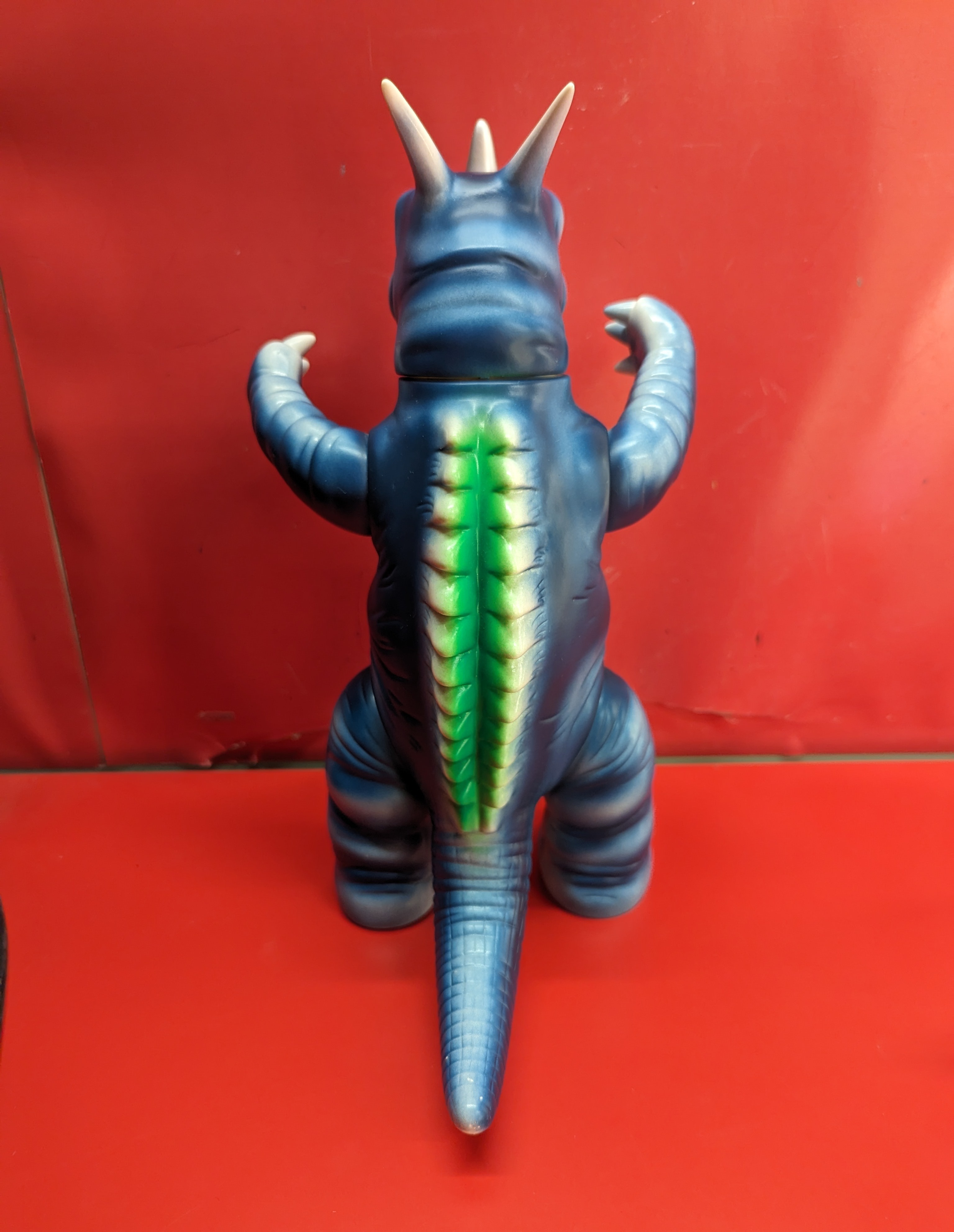マルサン 世紀の大怪獣/メタリカシリーズ ネロンガ 四つ足(黒