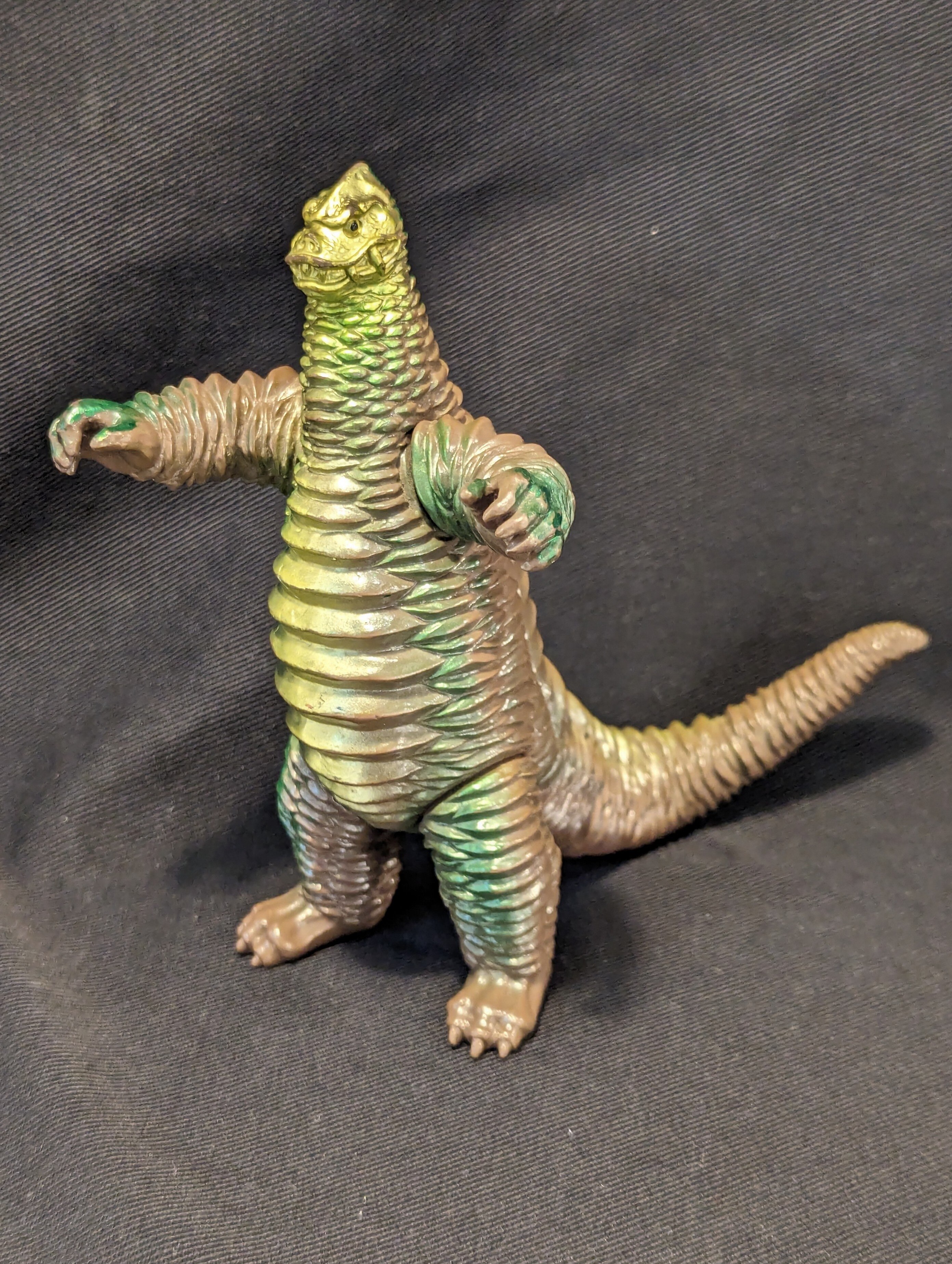 Bandai Ultra Kaiju Series Red King 2 | ありある | まんだらけ MANDARAKE