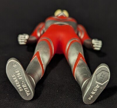 Yahoo!オークション - 初代ウルトラマン(未開封新品・1991年