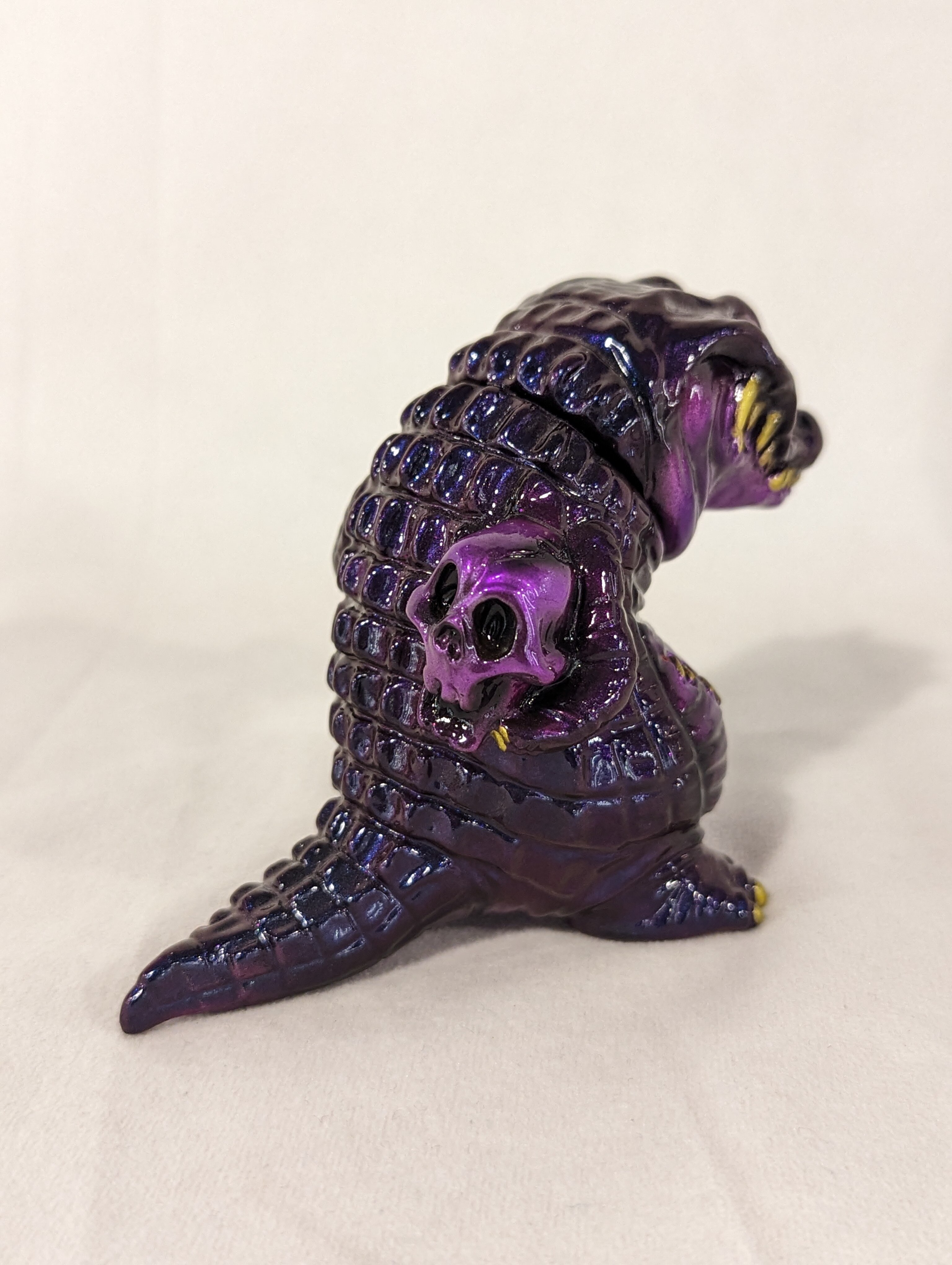 アンプラグワークス カゲマルデザイン 人喰いワニのクロちゃん 紫/黒塗装 | まんだらけ Mandarake