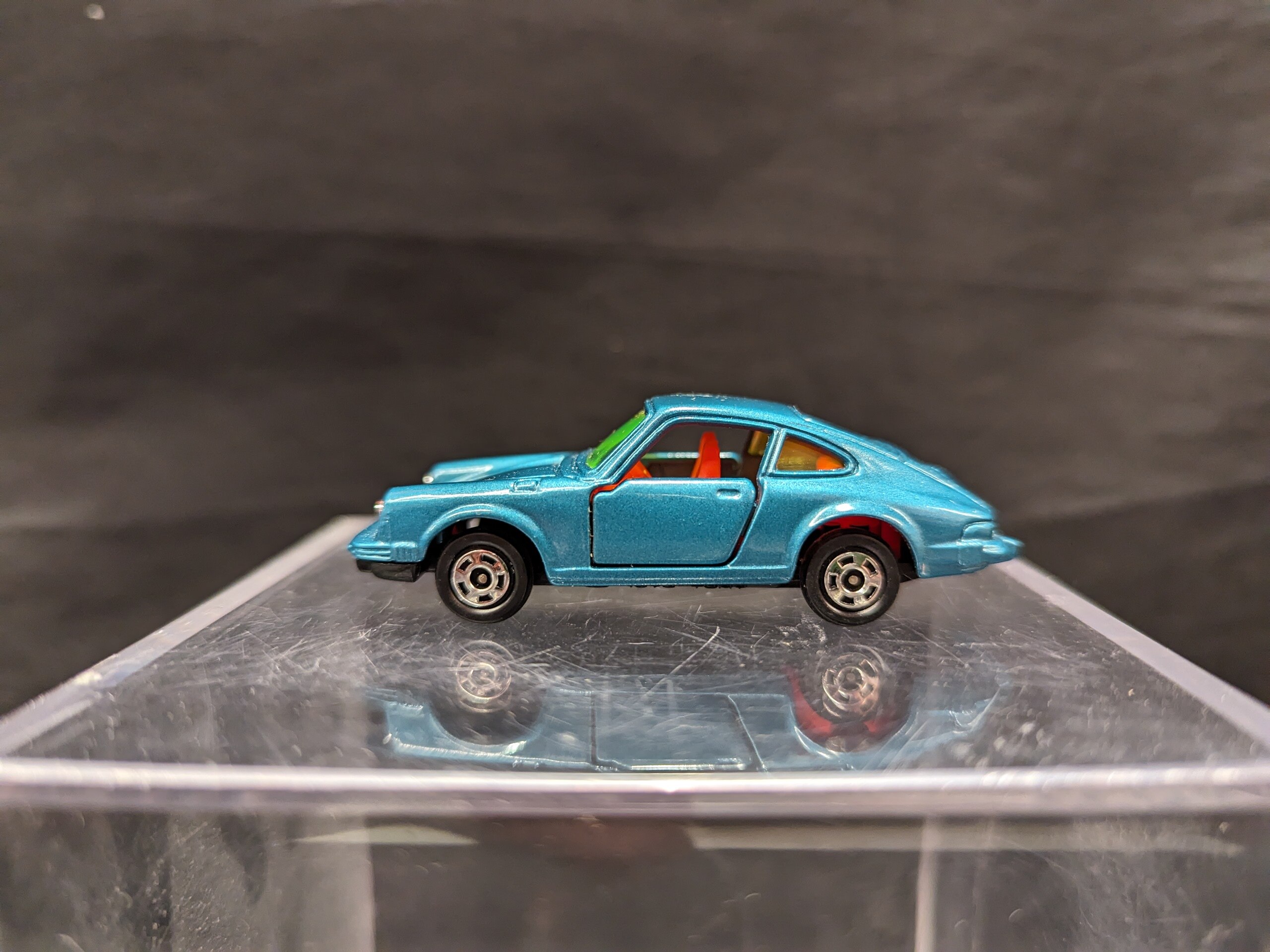 トミー トミカ/青箱日本製 高島屋特注 ポルシェ 911S 青メタ黄窓赤内装 F3-1-2 | まんだらけ Mandarake