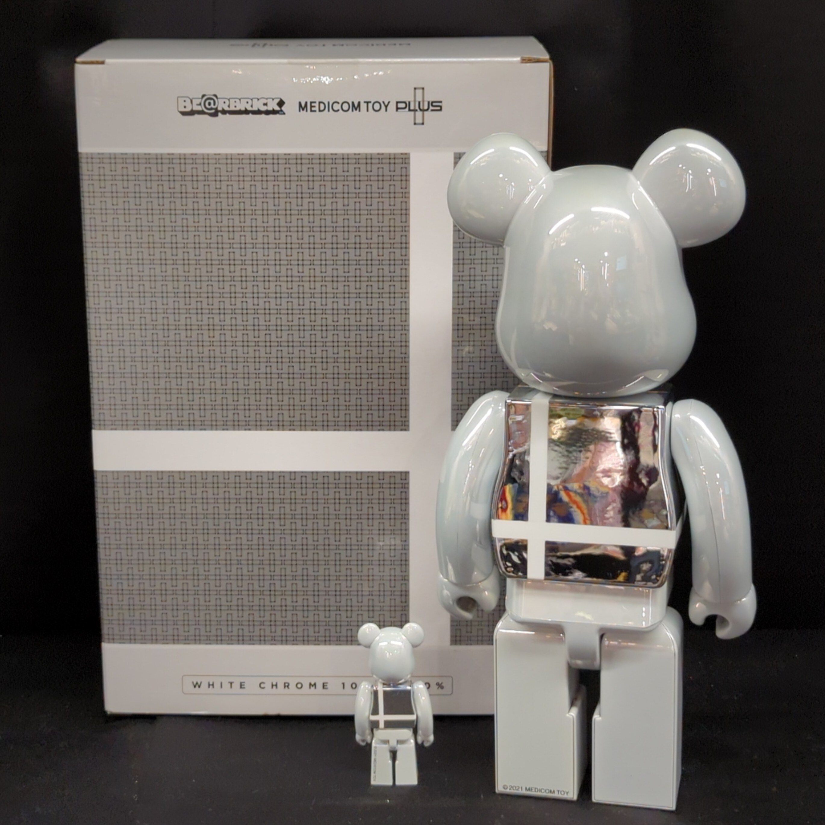 MEDICOMTOY Be@rbrick (Bearbrick) MediCom Toy PLUS WHITE CHROME 1 0 0% + 4 0  0% 100 + 400 | ありある | まんだらけ MANDARAKE
