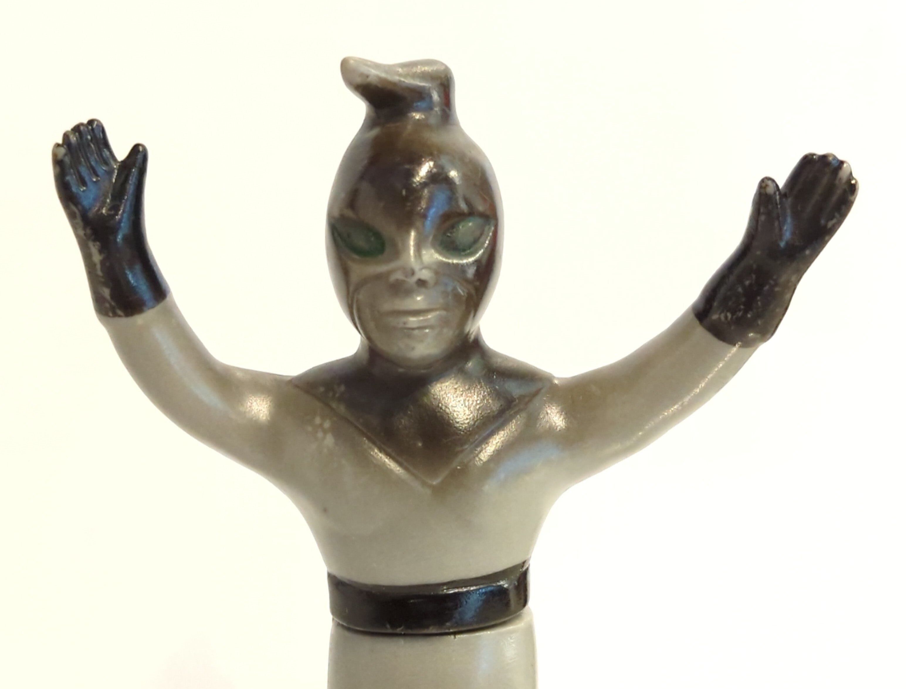 2024春大特価セール！ ポピー ミドルサイズソフビ 月光仮面 サタンのツメ子分 灰色成型 特撮