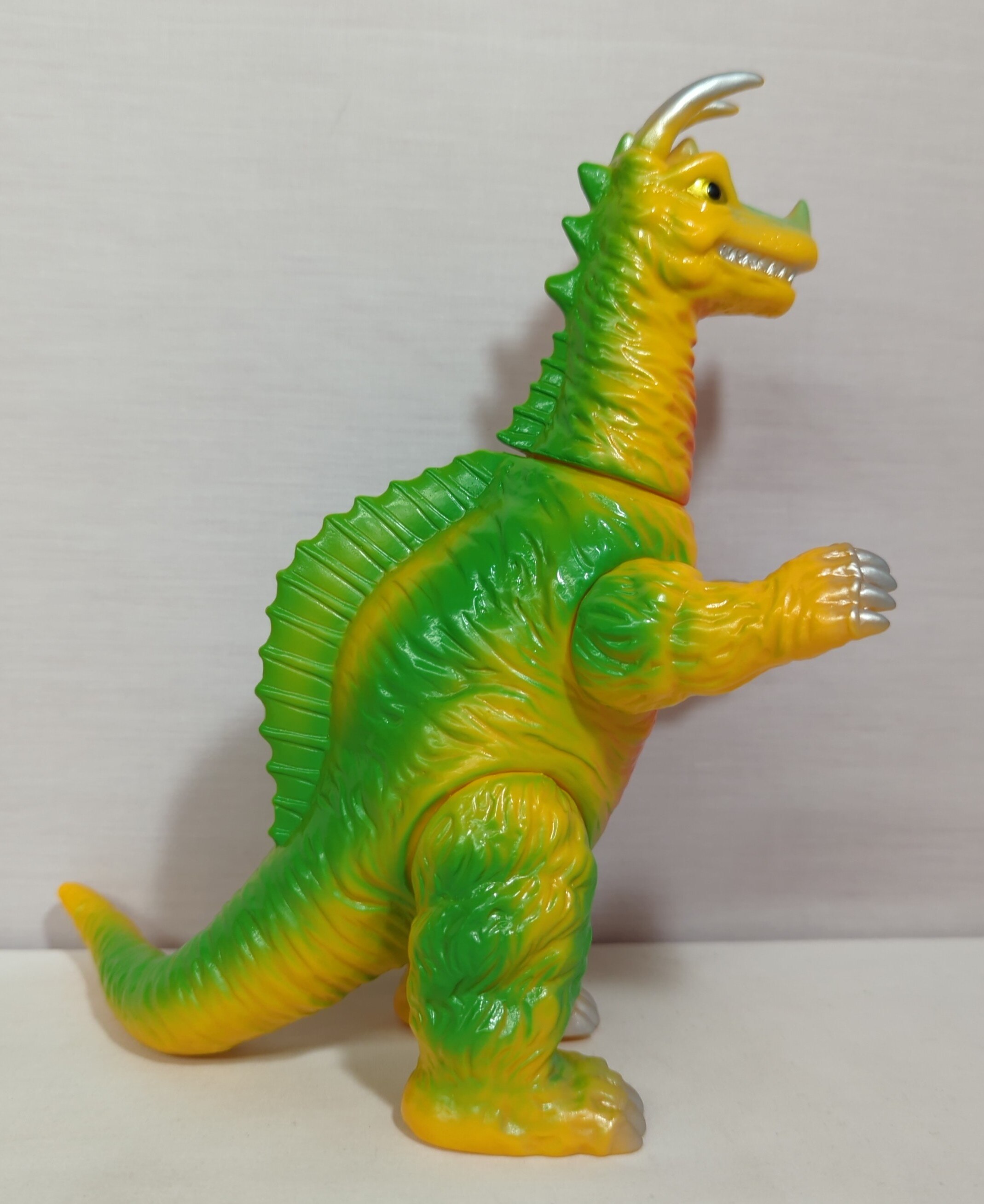 ブルマァク 触れ 復刻版怪獣シリーズ 帰ってきたウルトラマン グドン 