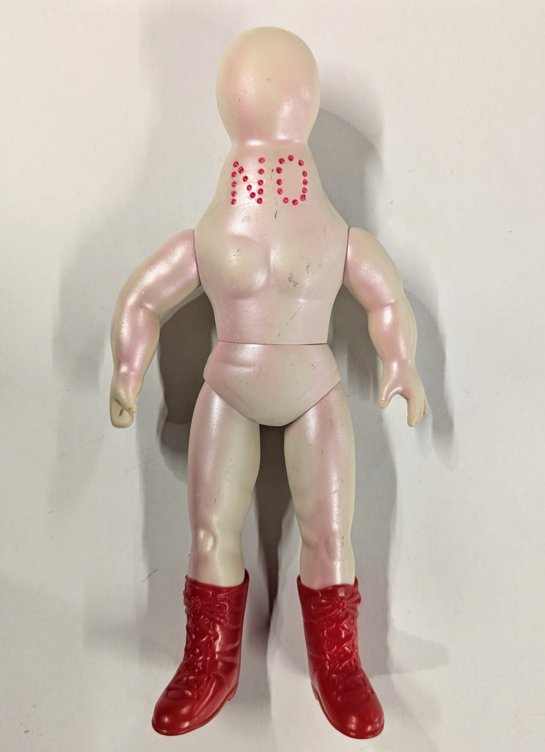 中嶋製作所 中嶋製作所/VIN/タイガーマスクSTソフビ ザ・ミスター・ノー タスキ青字 ピンク吹きつけ 白成型 260mm | まんだらけ  Mandarake